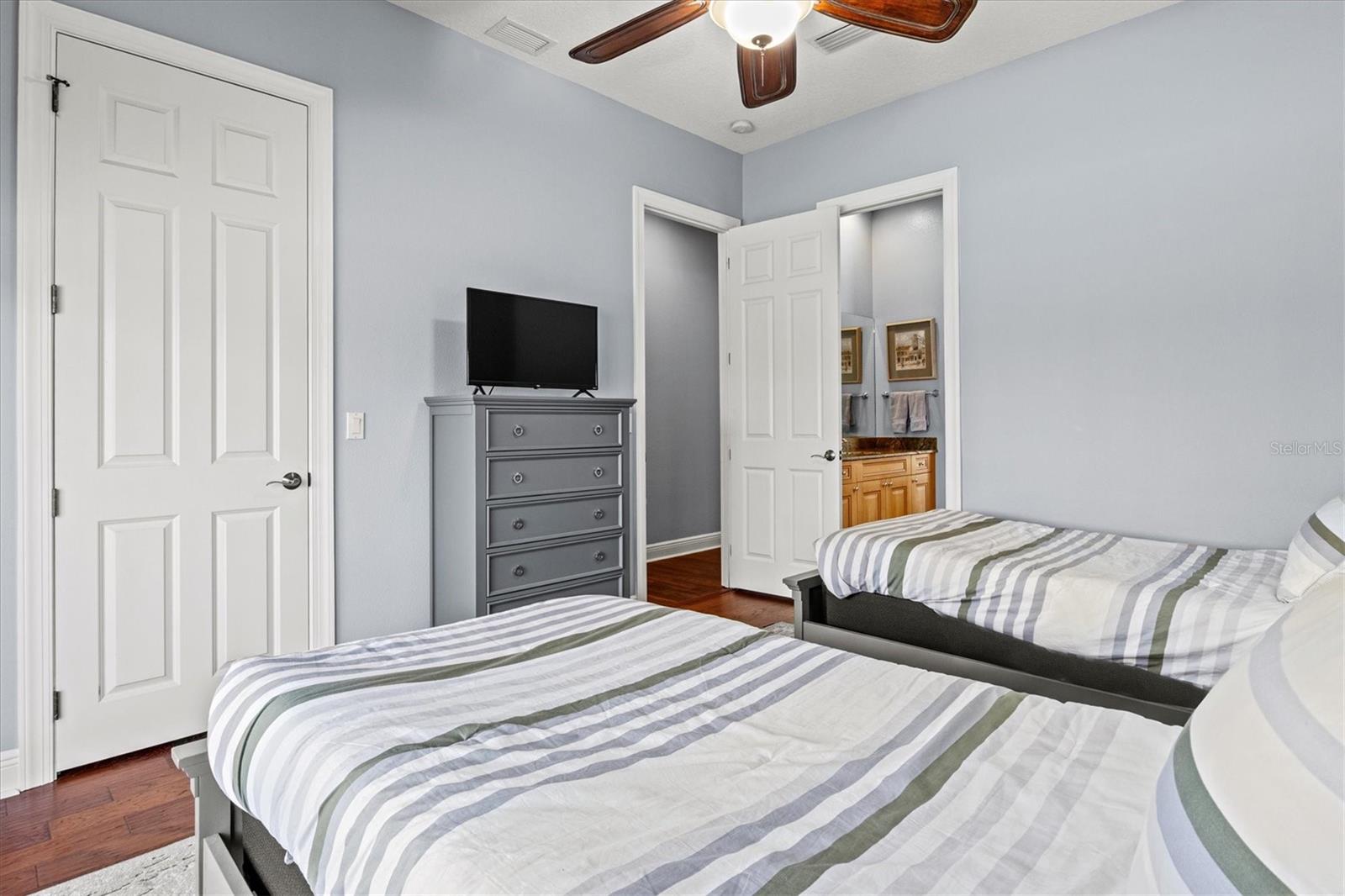 4714 MAINSAIL DR — photo 58