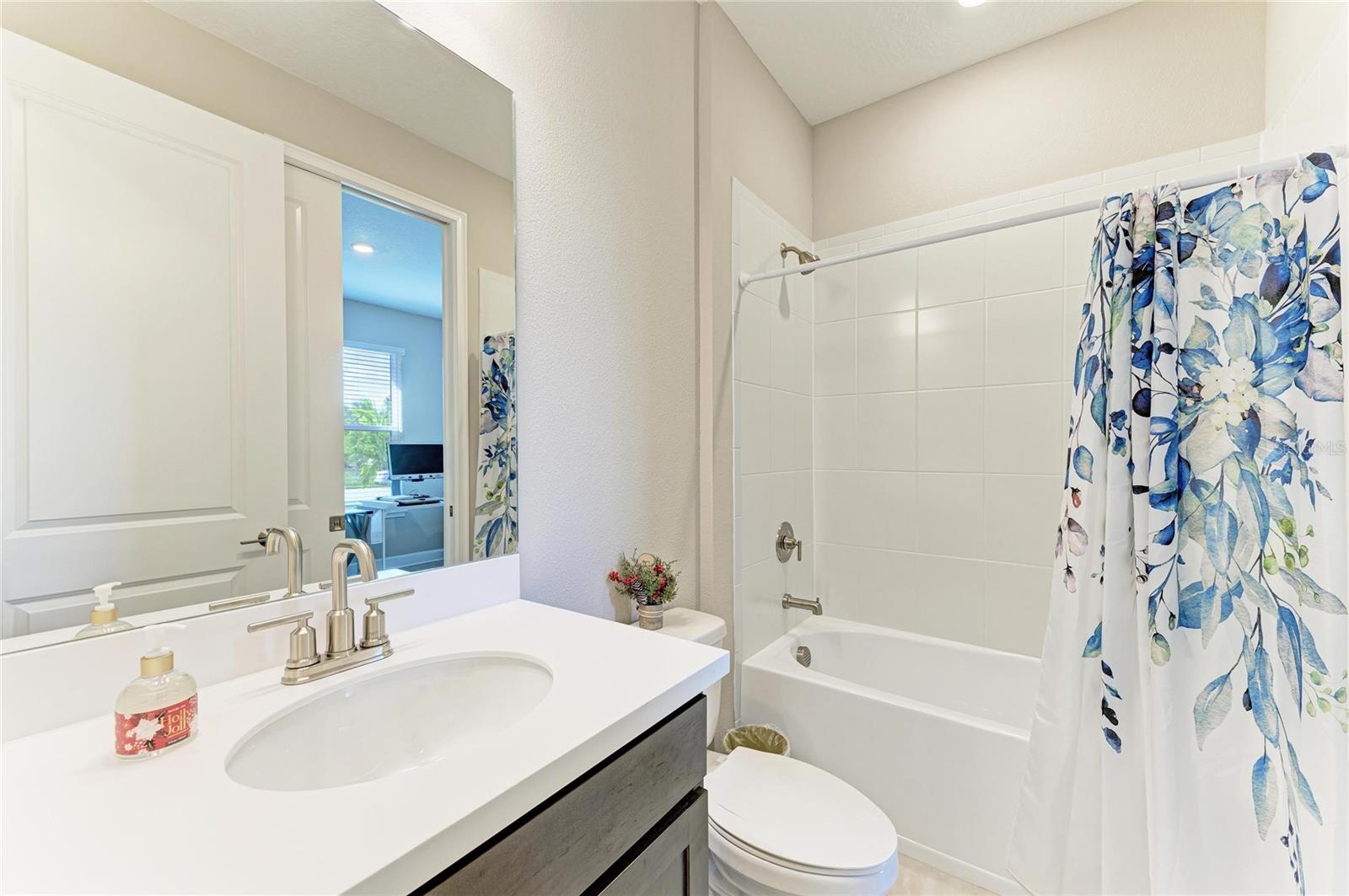 6017 MESA GLN — photo 14