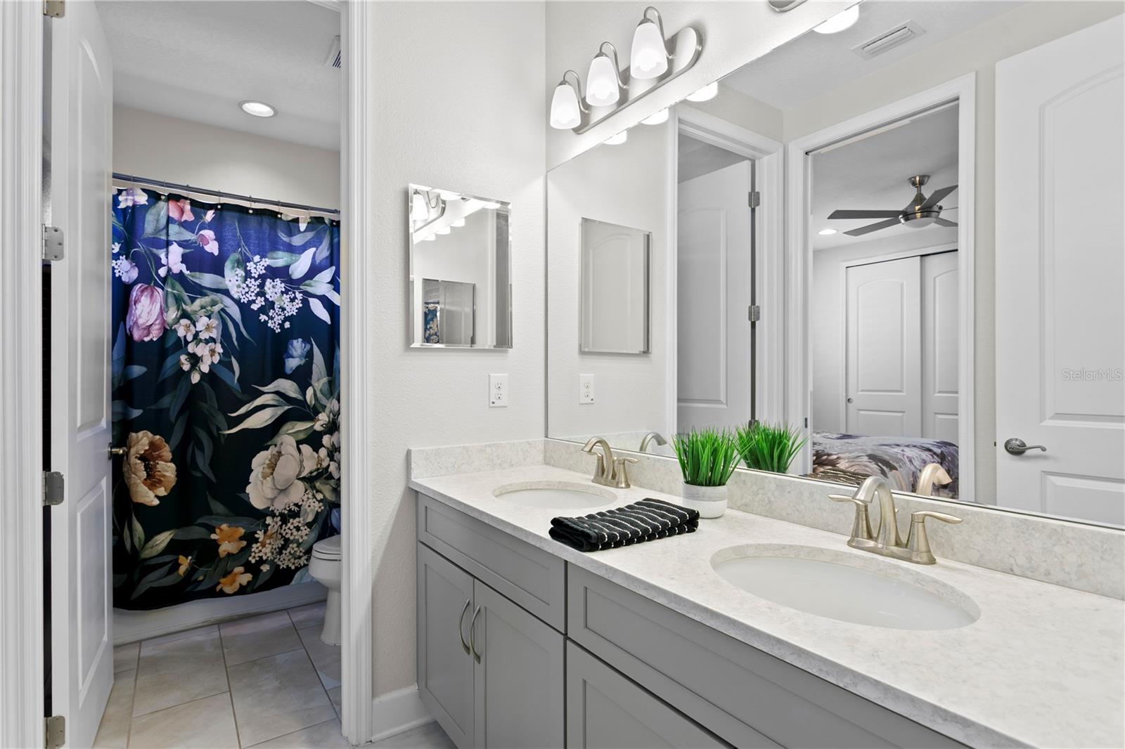 7865 MARSH POINTE DR — photo 37