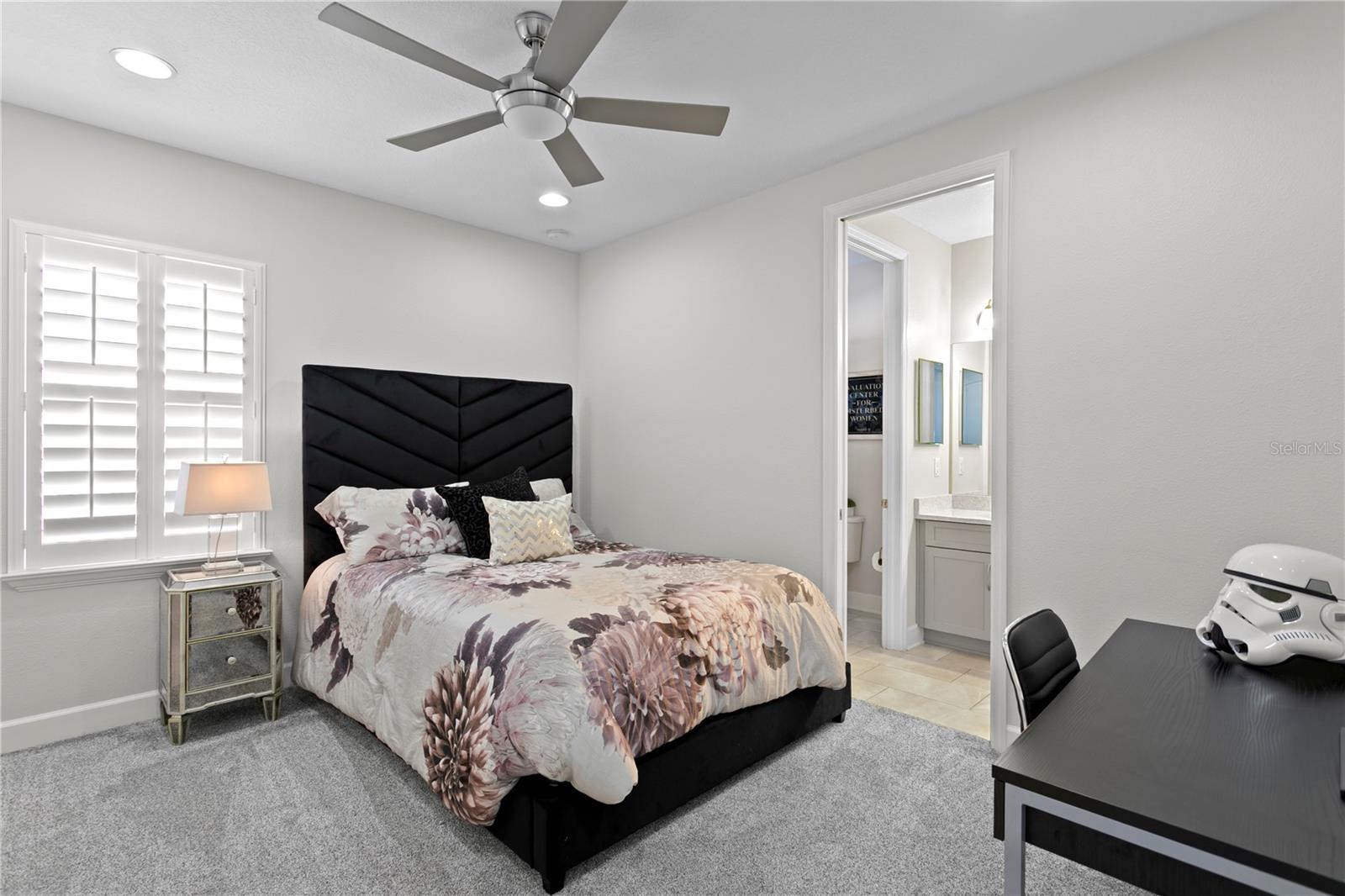 7865 MARSH POINTE DR — photo 35