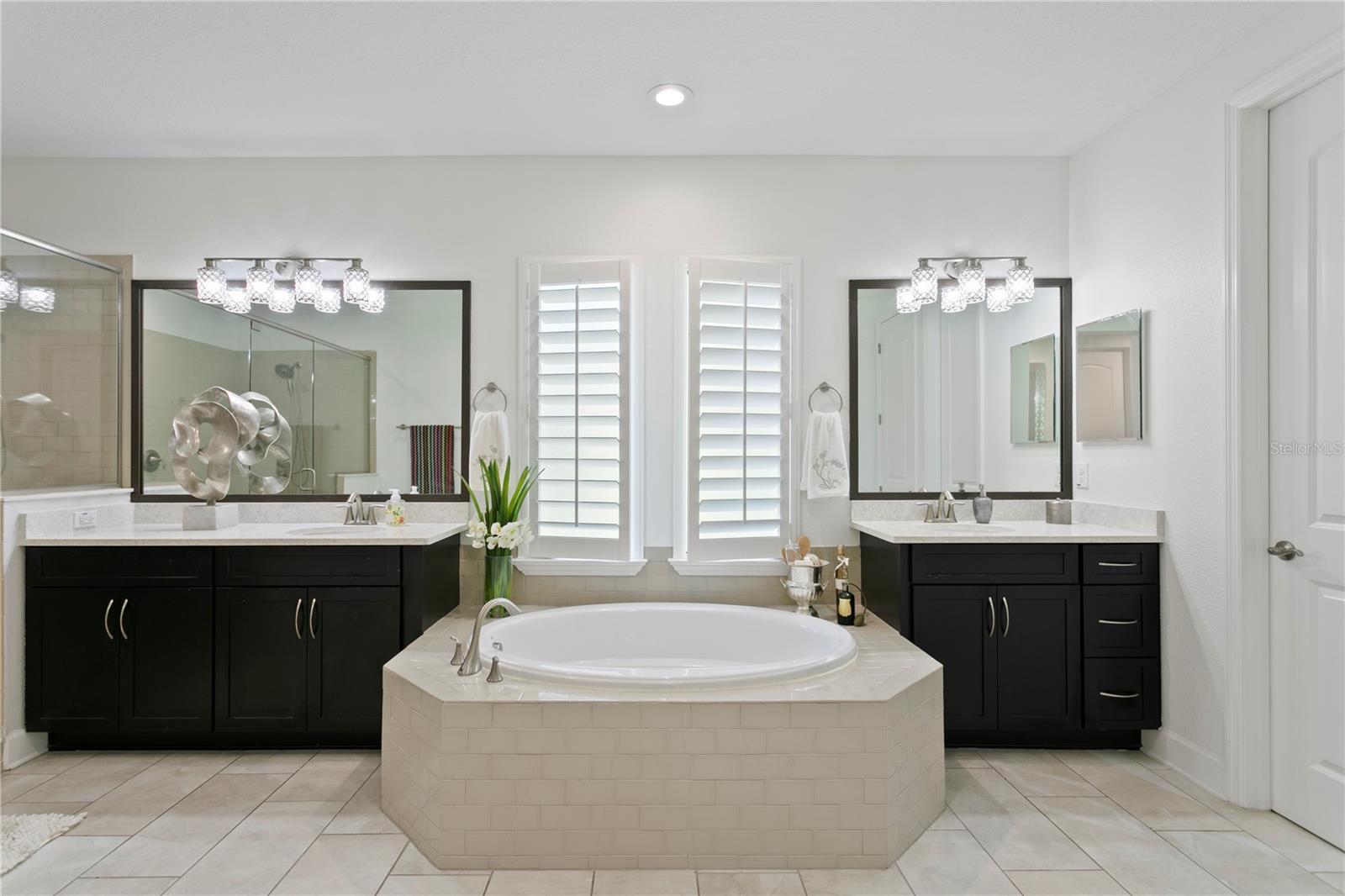 7865 MARSH POINTE DR — photo 47