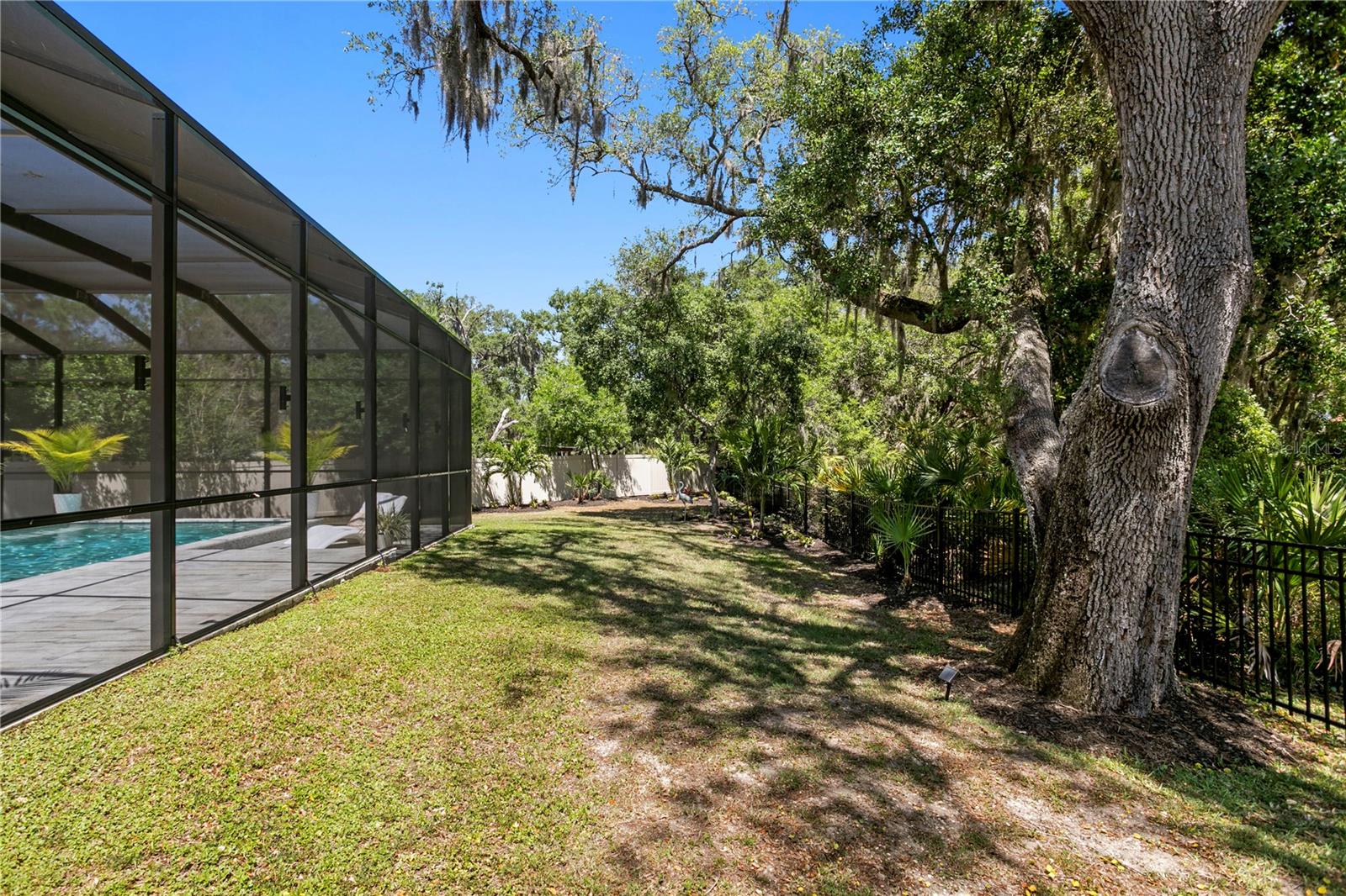 7865 MARSH POINTE DR — photo 54