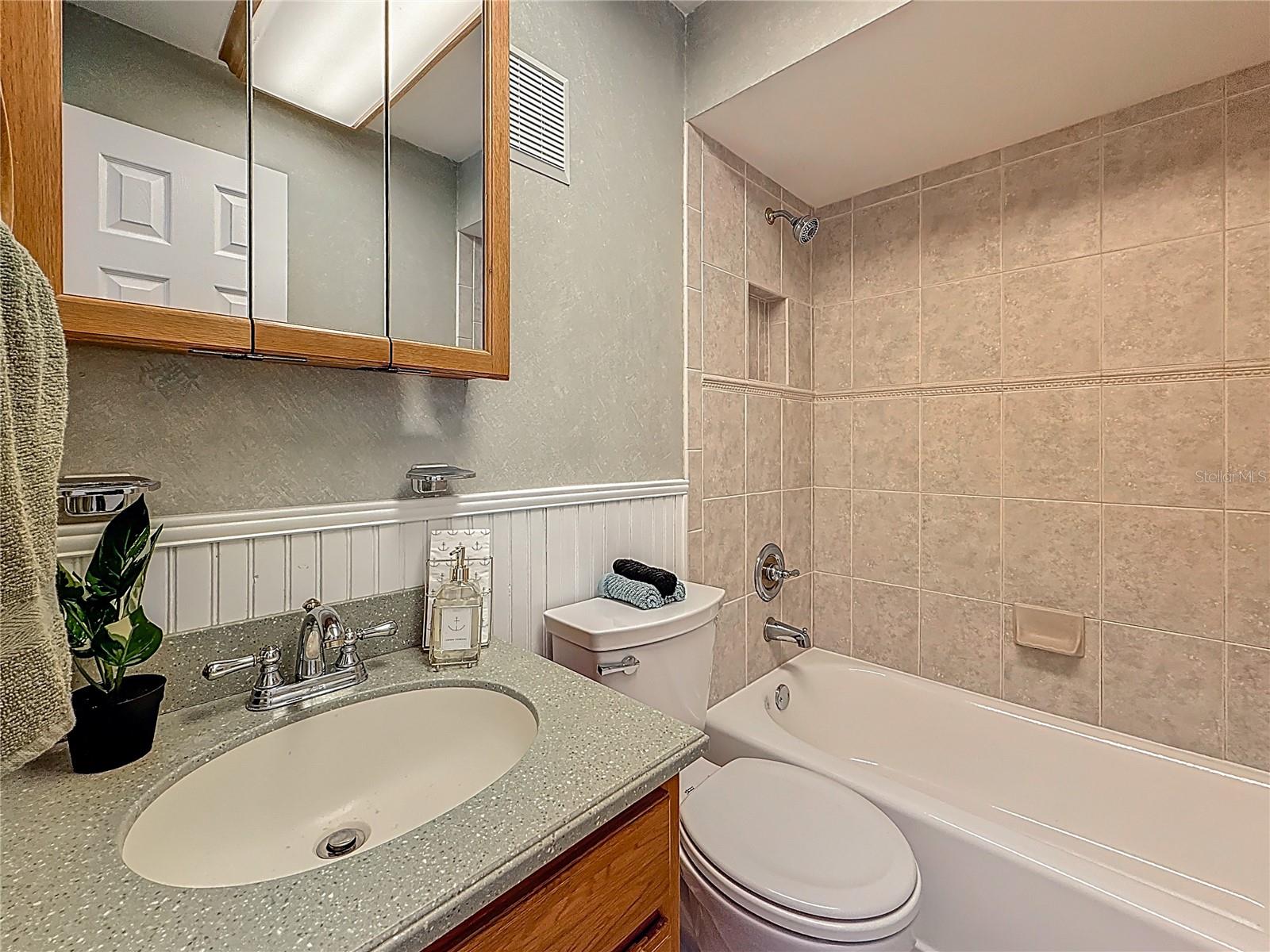 2442 ENTERPRISE RD #6 — photo 24