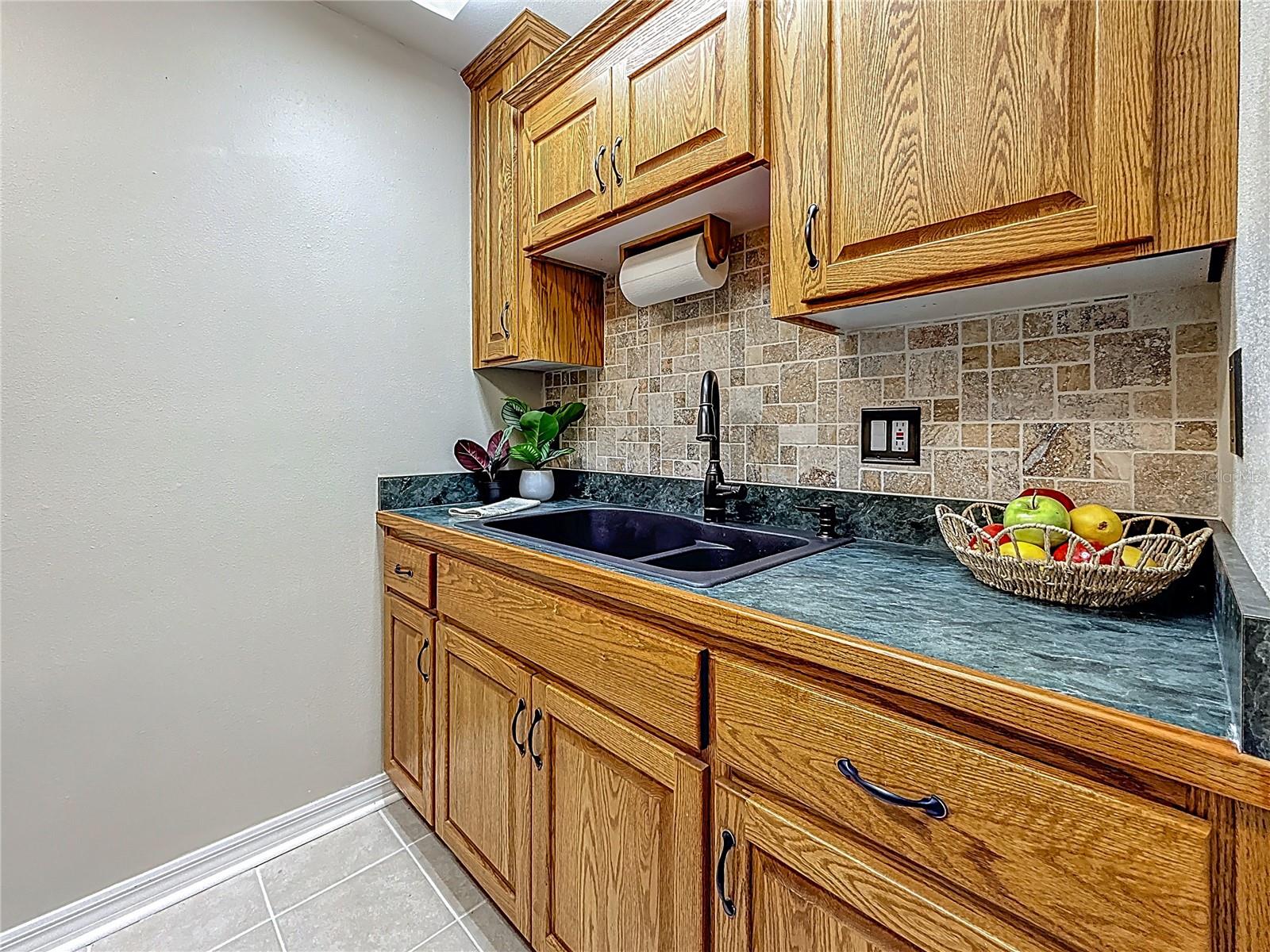 2442 ENTERPRISE RD #6 — photo 16
