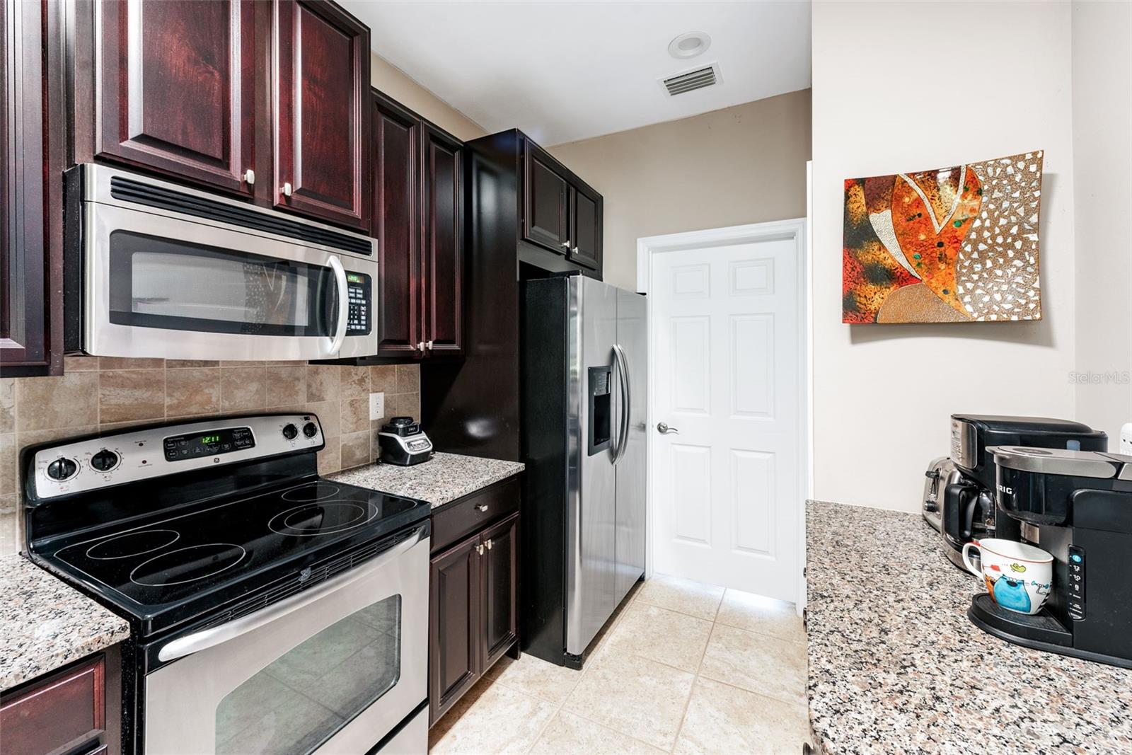 29696 ONTARIO CT — photo 29