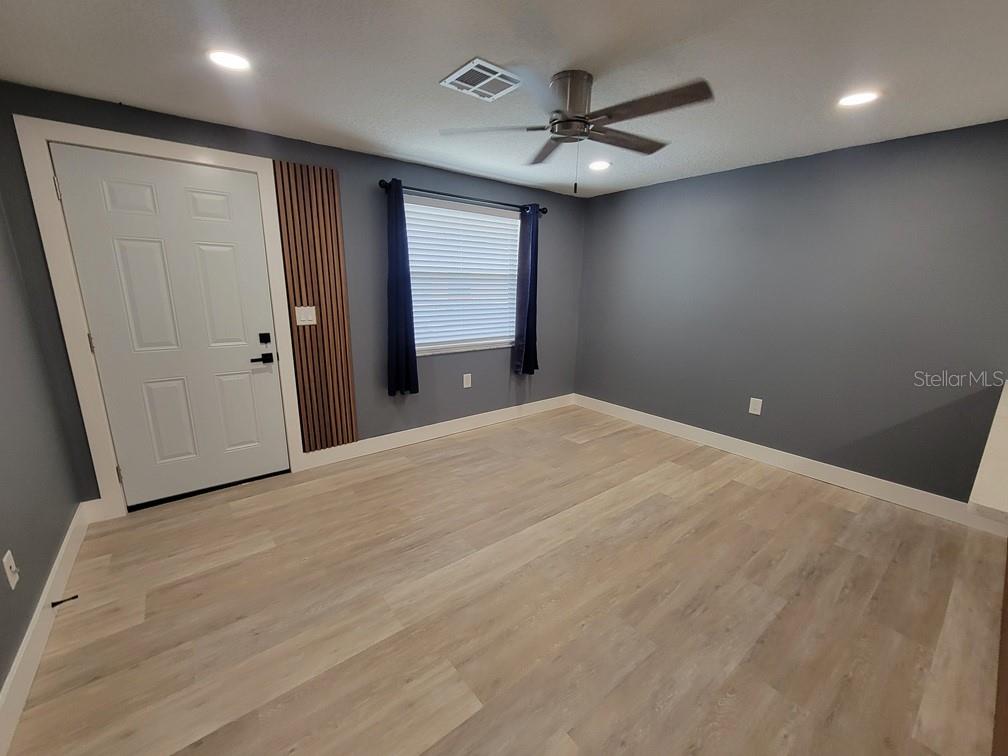 4944 ELKNER ST — photo 3