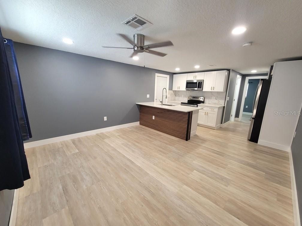 4944 ELKNER ST — photo 4