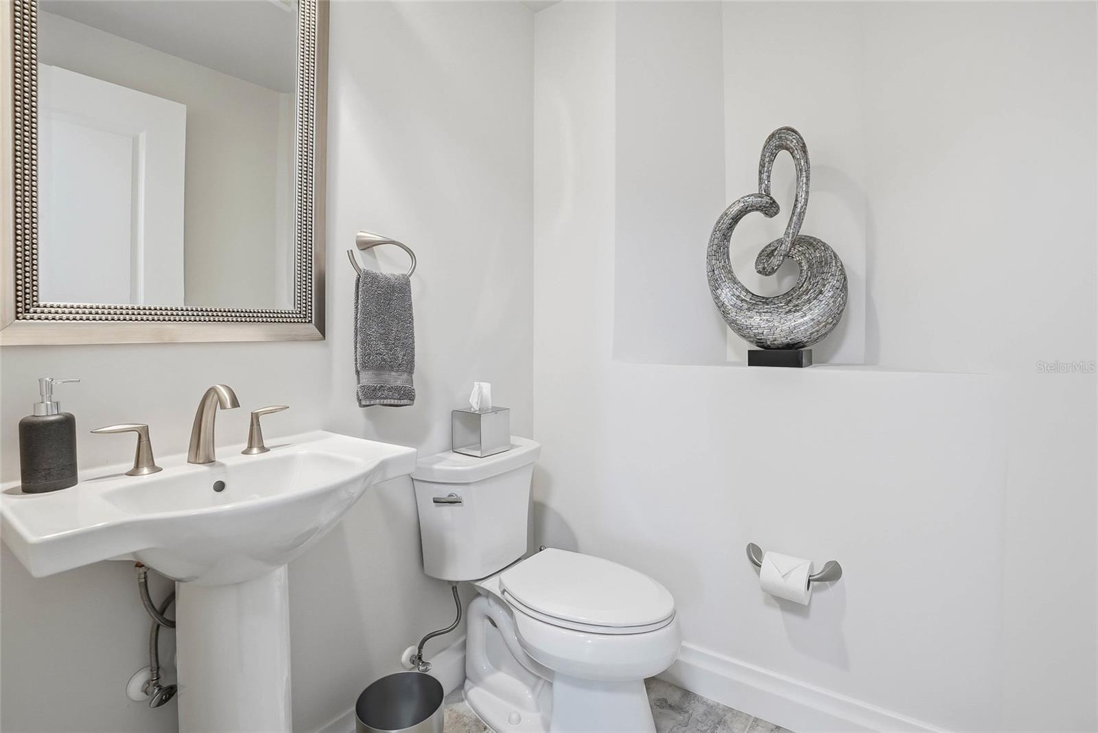 650 COLLANY RD #401 — photo 44