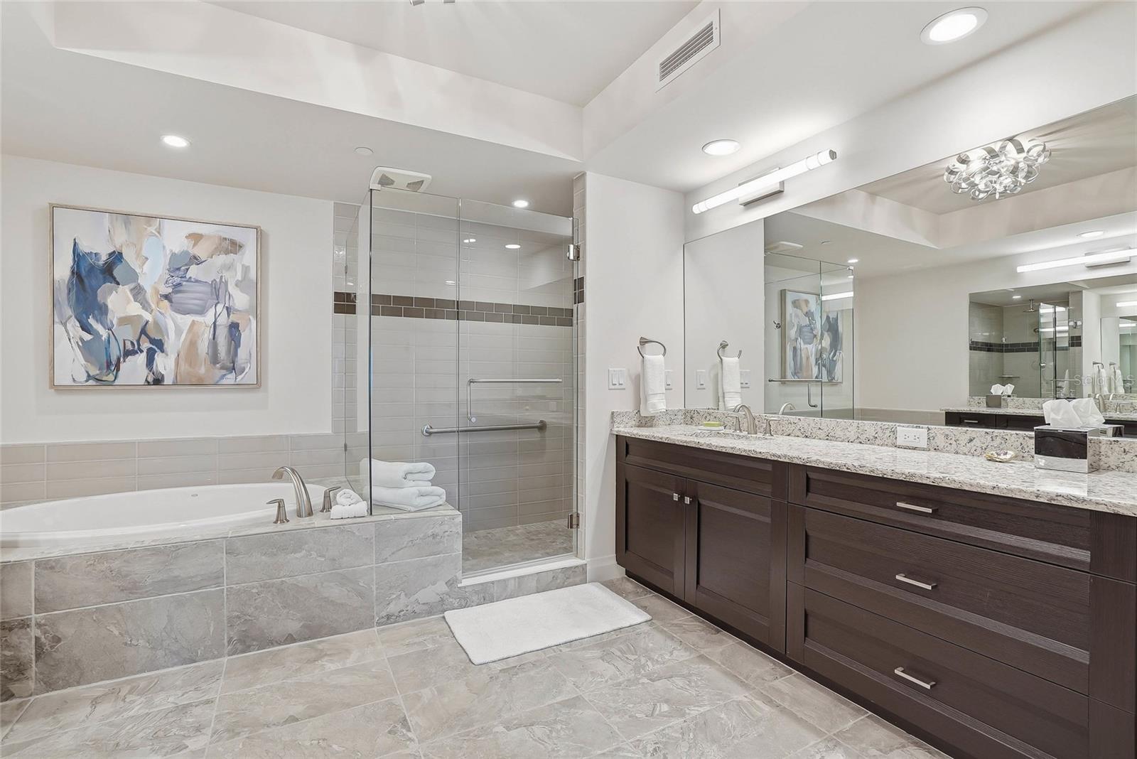 650 COLLANY RD #401 — photo 28