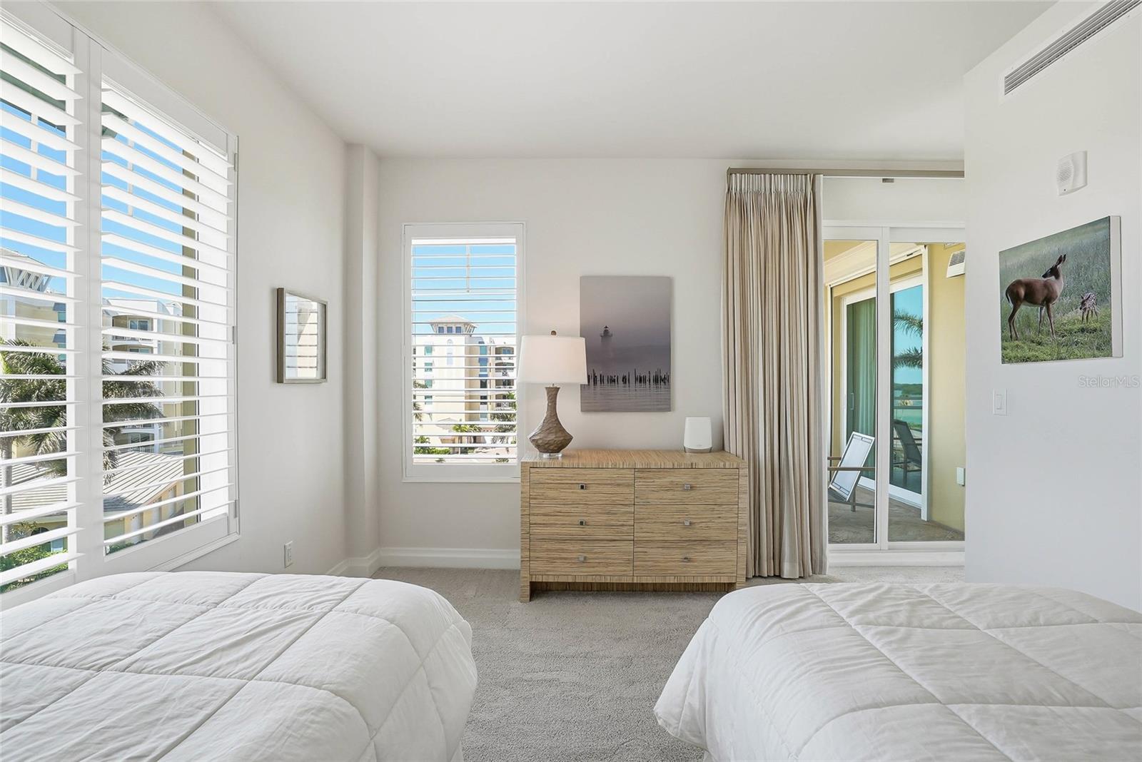 650 COLLANY RD #401 — photo 34