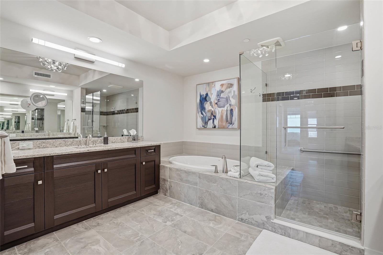 650 COLLANY RD #401 — photo 29