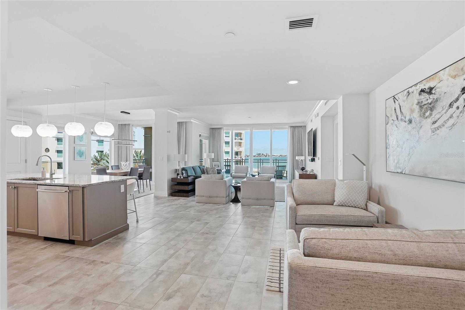 650 COLLANY RD #401 — photo 9