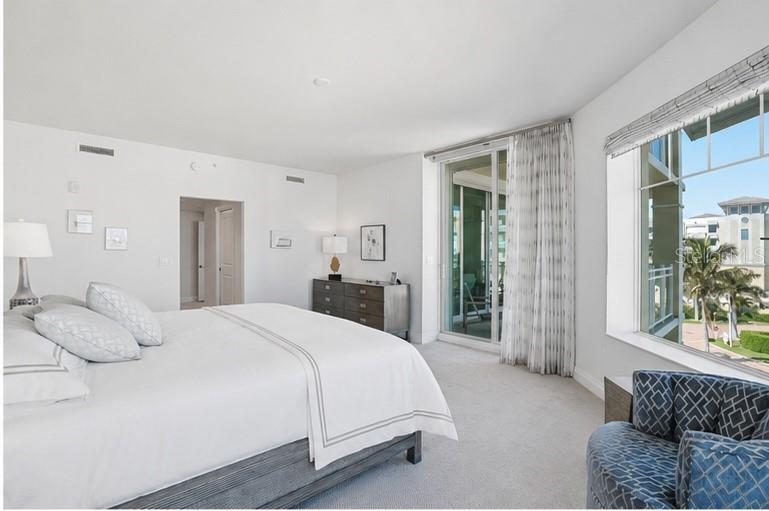 650 COLLANY RD #401 — photo 26