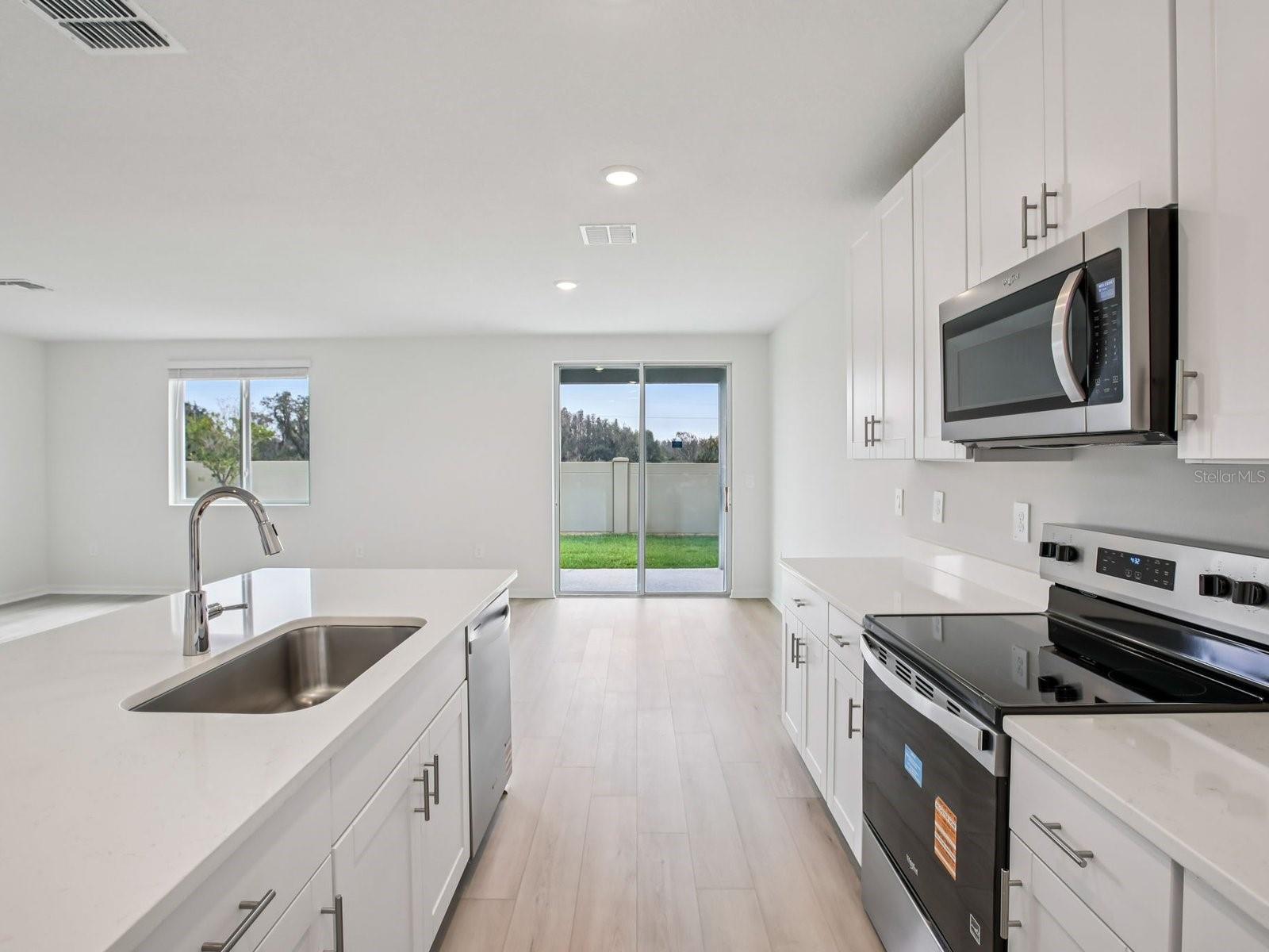 10436 ABUNDANCE GROVE WAY — photo 13
