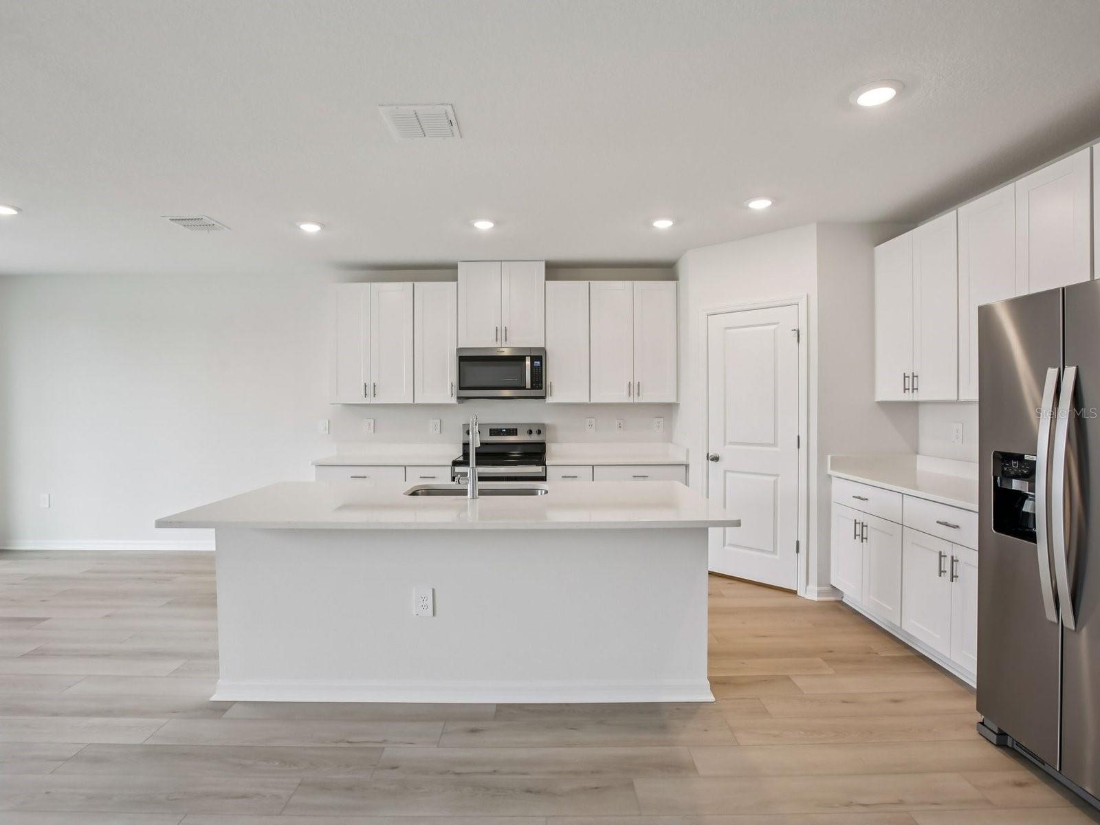 10436 ABUNDANCE GROVE WAY — photo 11