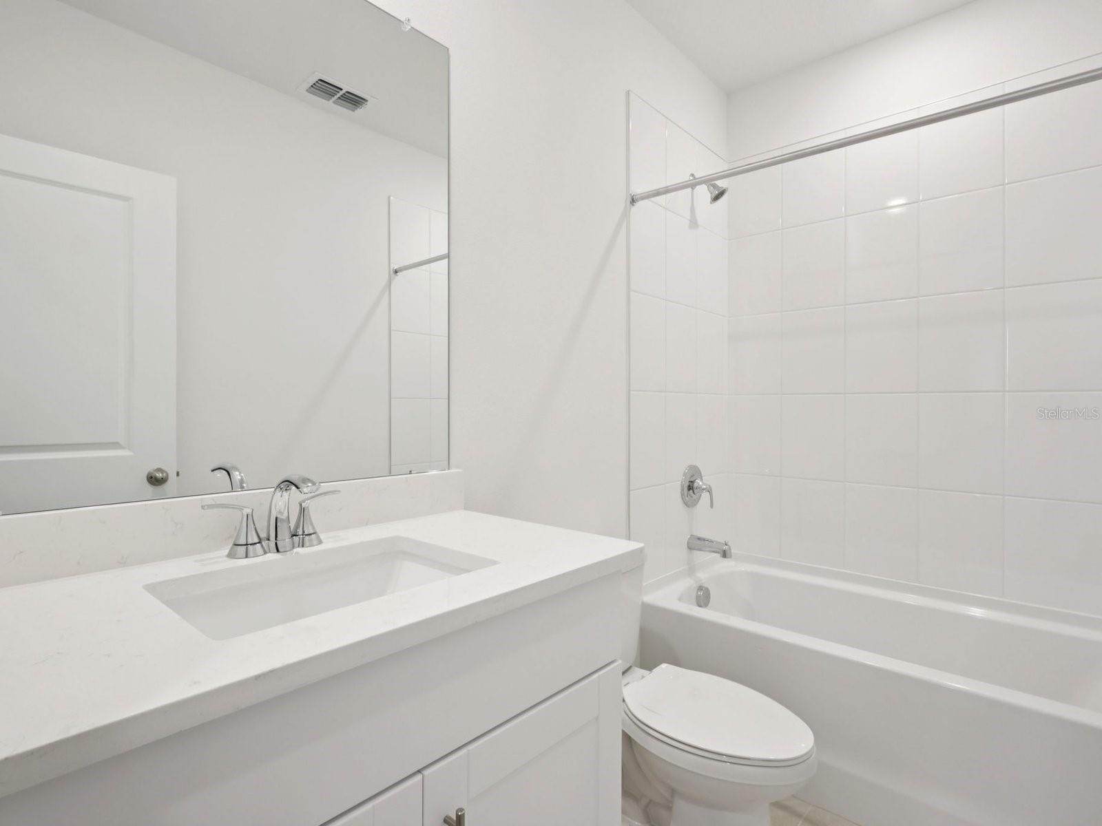 13518 SHELLMORE AVE — photo 15