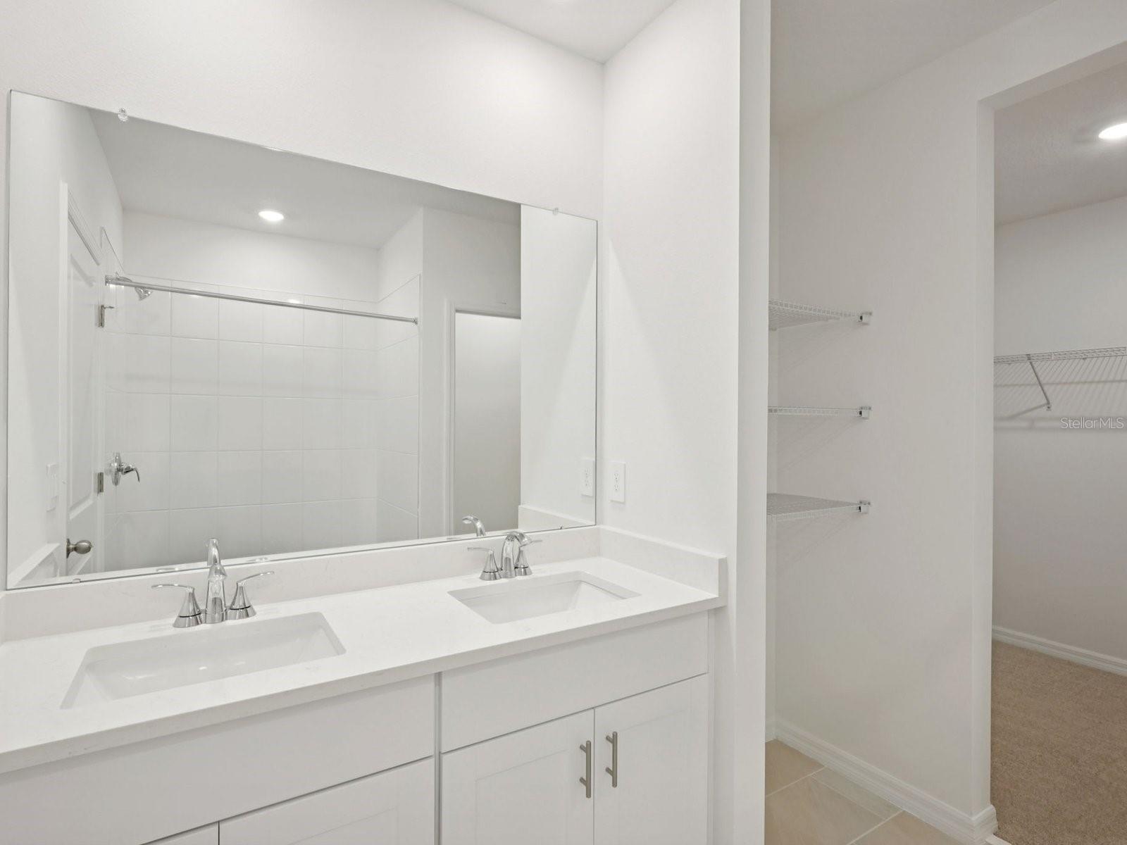 13518 SHELLMORE AVE — photo 11