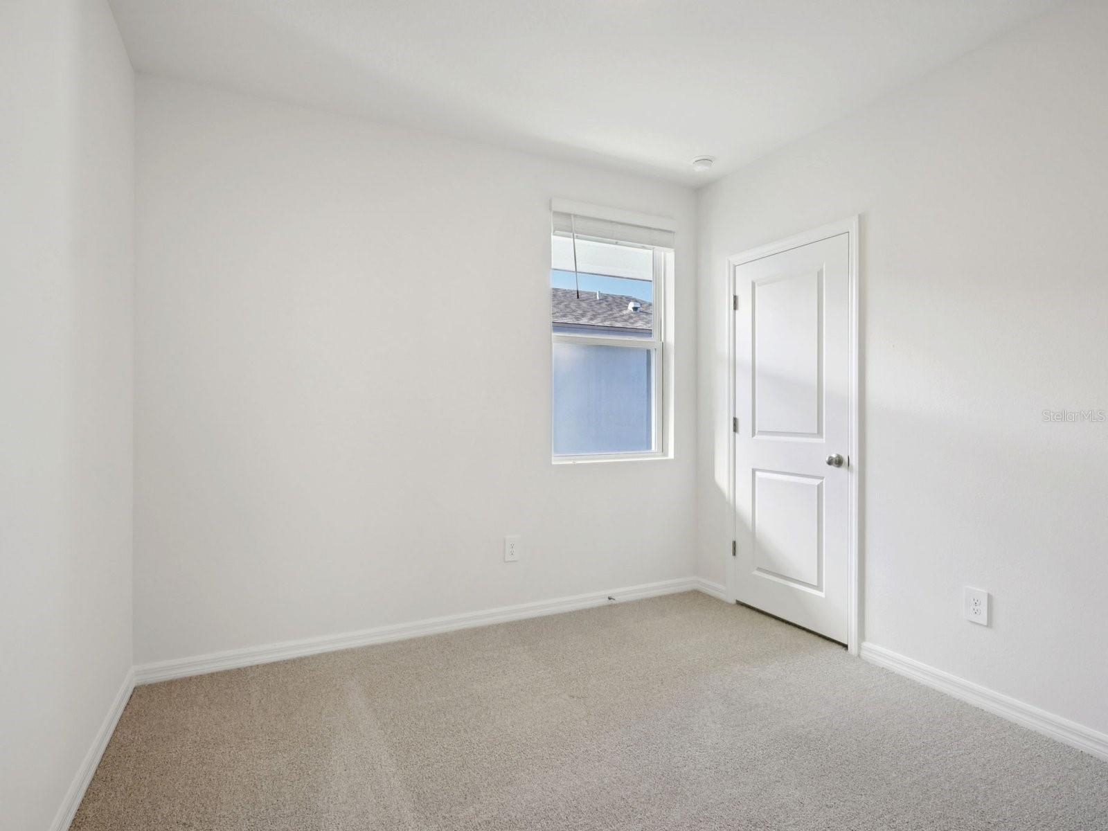 13518 SHELLMORE AVE — photo 14