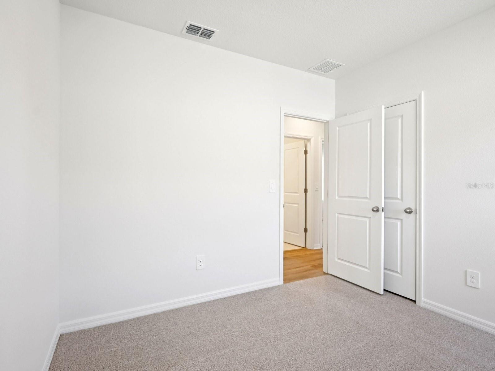 13518 SHELLMORE AVE — photo 13