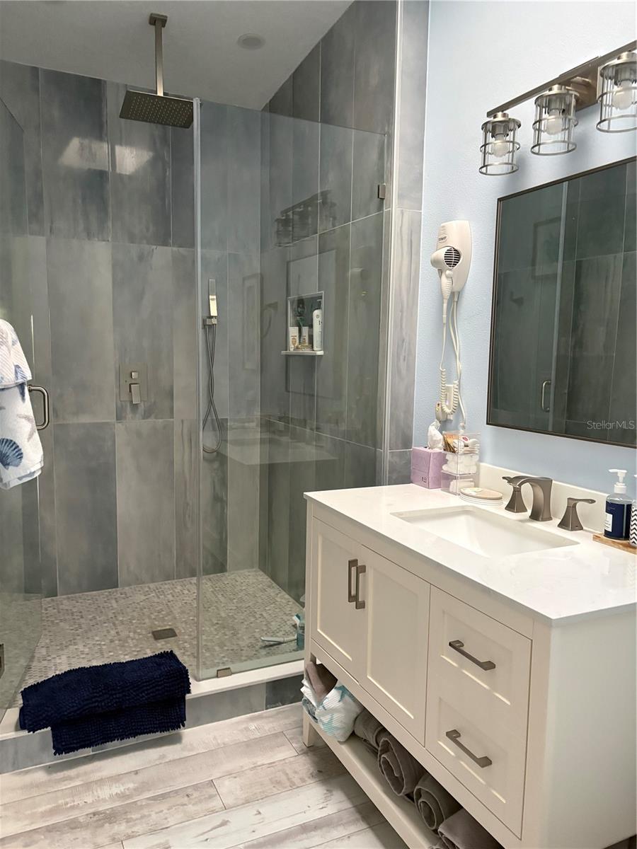 629 GARLAND CIR — photo 12