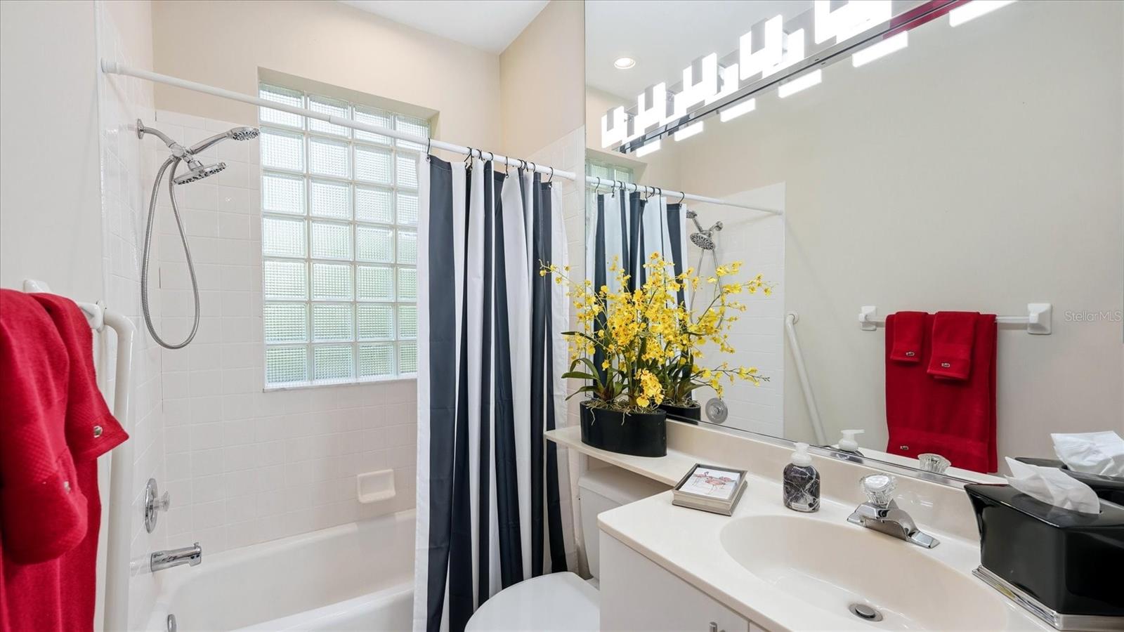 8009 HAMPTON CT — photo 16