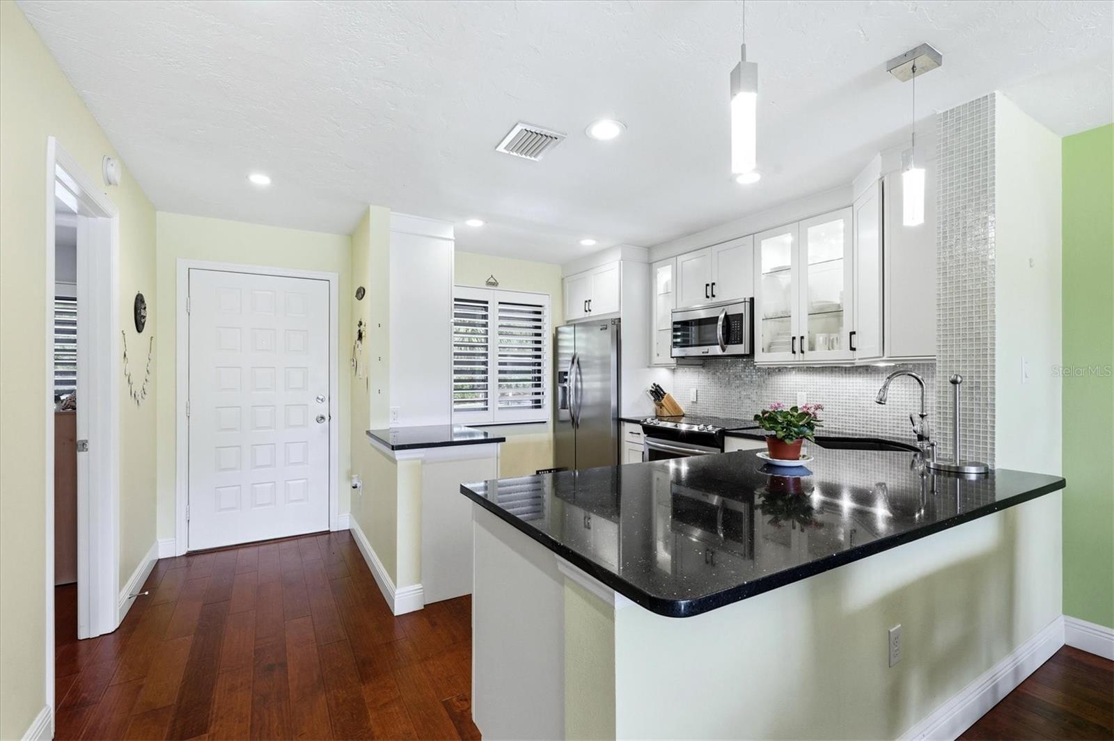 5186 LAKE VILLAGE DR #90 — photo 11