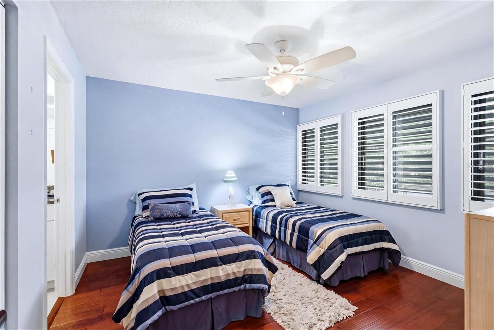 5186 LAKE VILLAGE DR #90 — photo 26