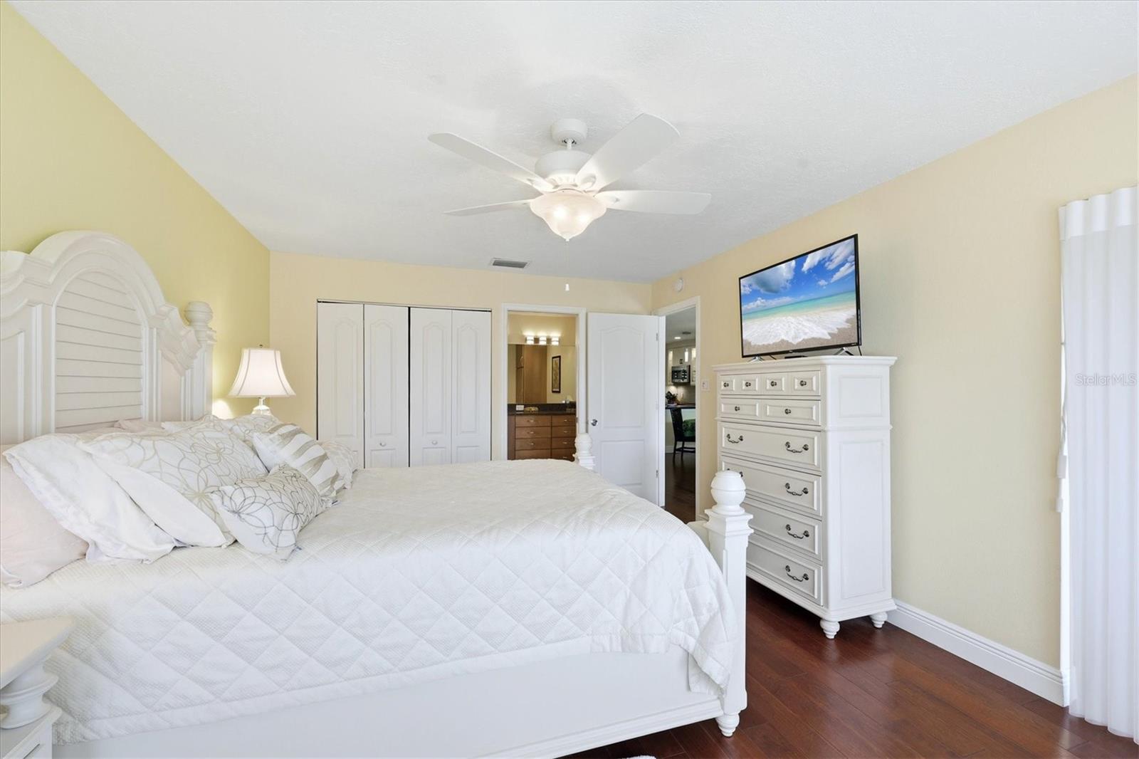 5186 LAKE VILLAGE DR #90 — photo 18