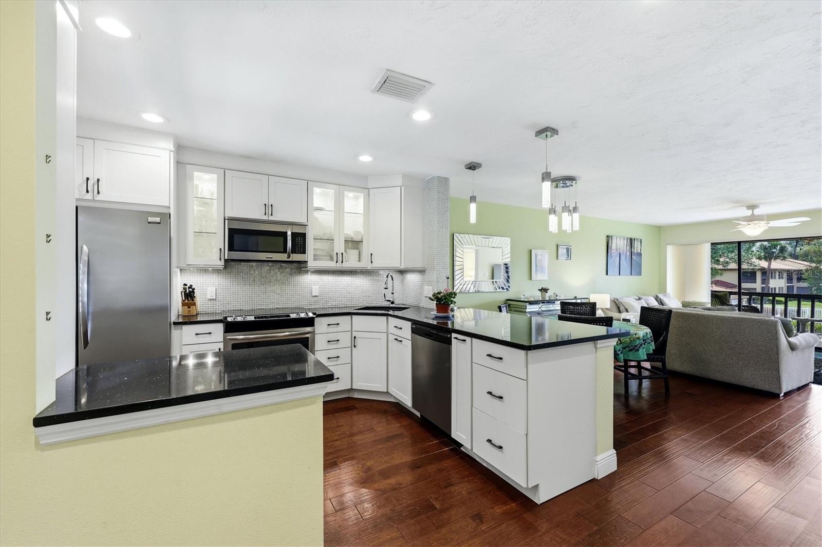 5186 LAKE VILLAGE DR #90 — photo 12
