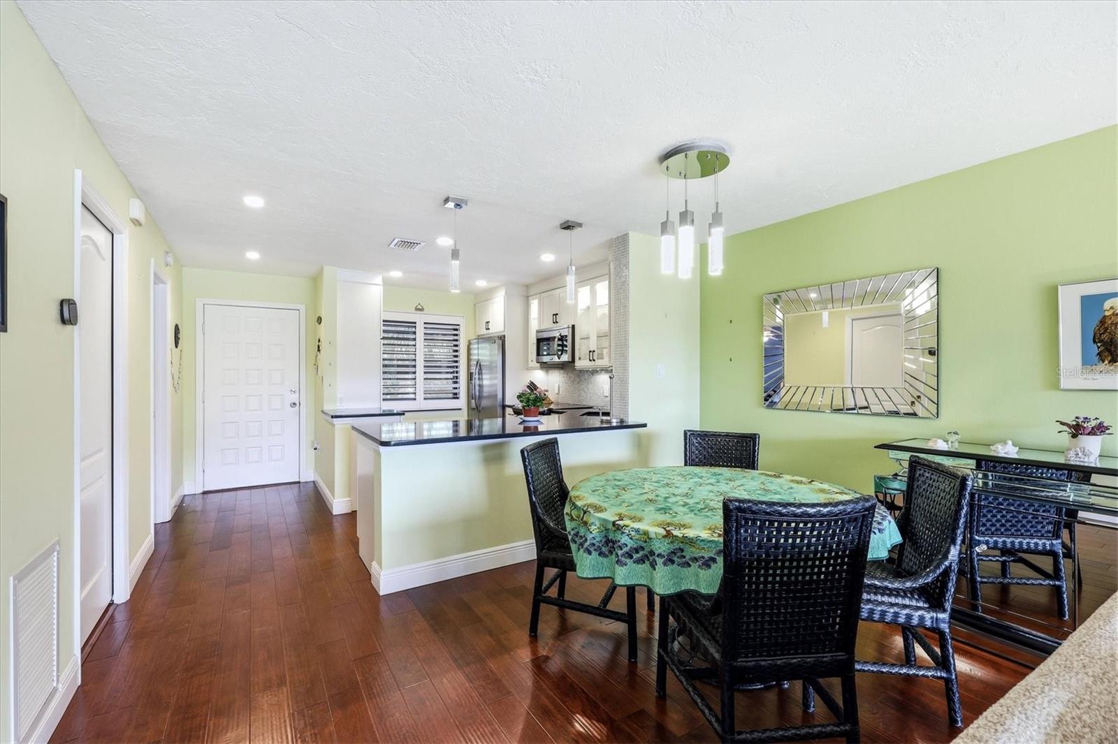 5186 LAKE VILLAGE DR #90 — photo 9