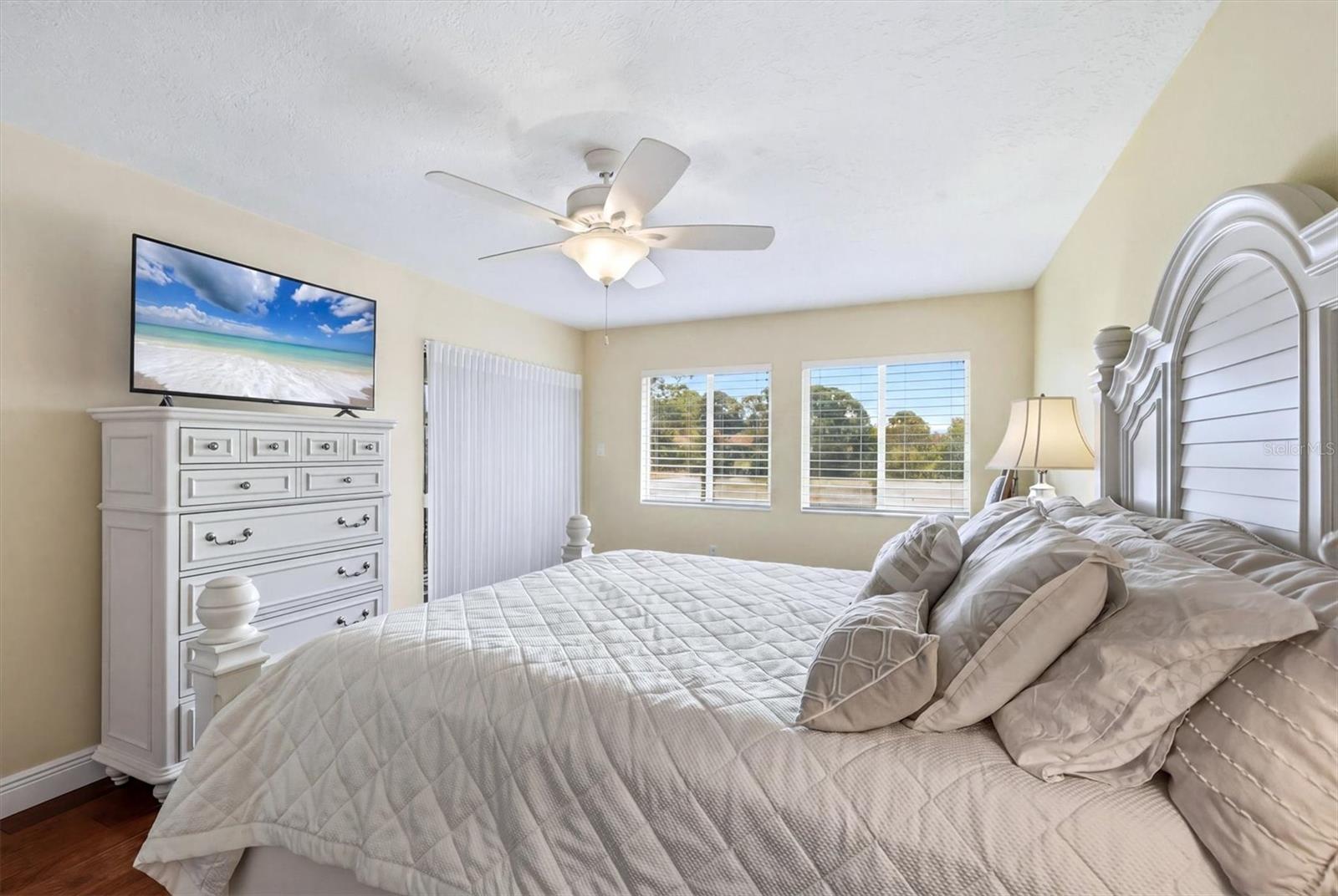 5186 LAKE VILLAGE DR #90 — photo 17