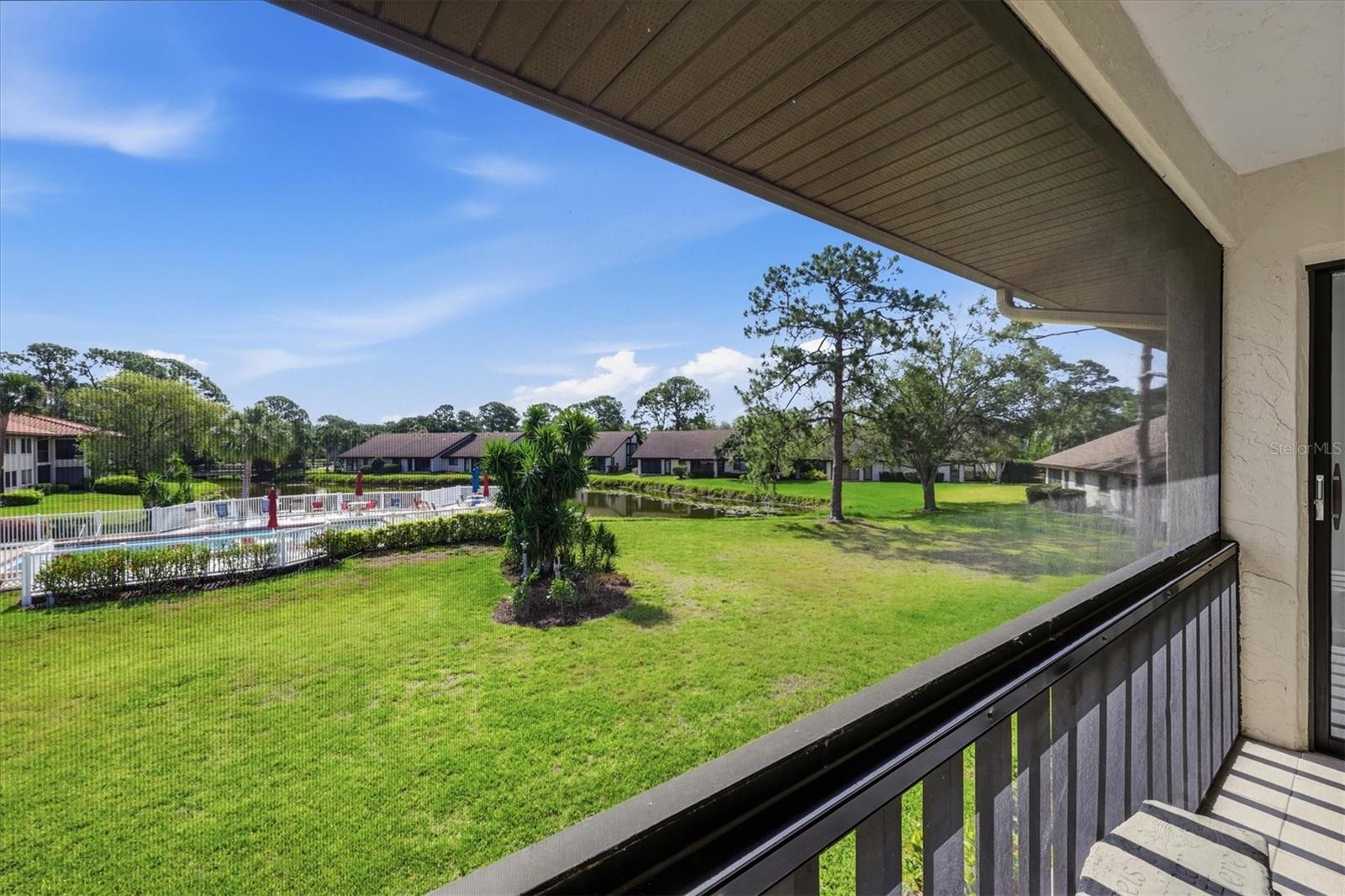 5186 LAKE VILLAGE DR #90 — photo 31