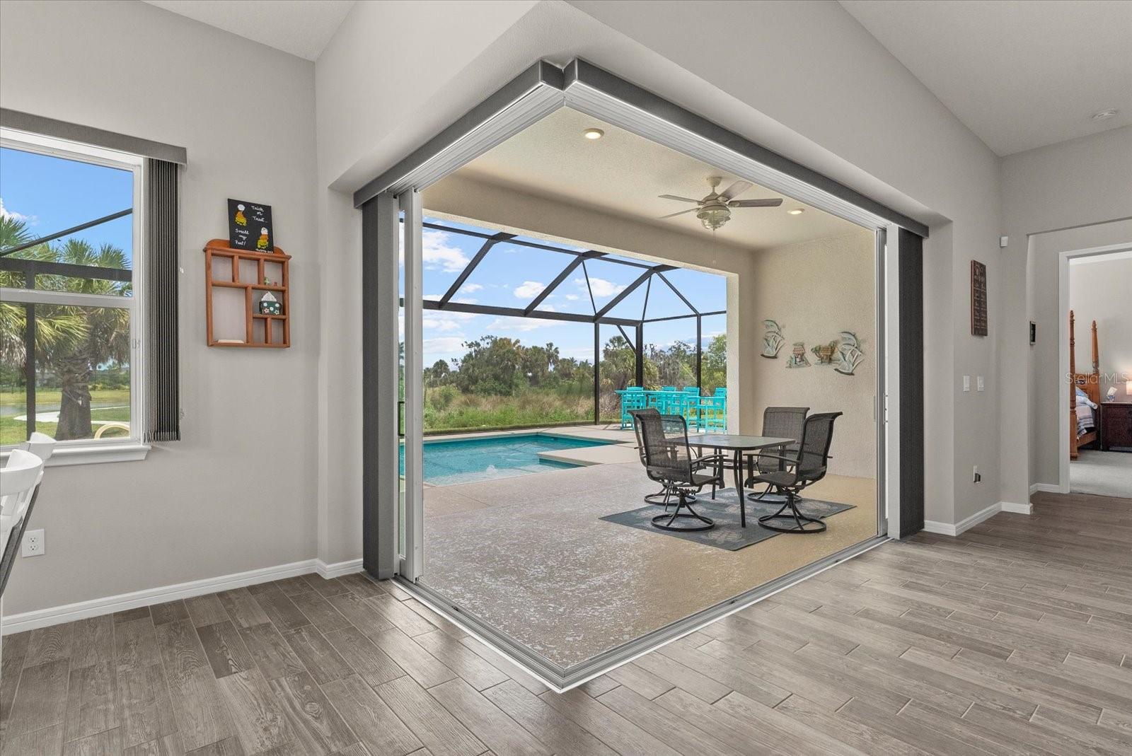 8510 COASTAL PALMS GLN — photo 24