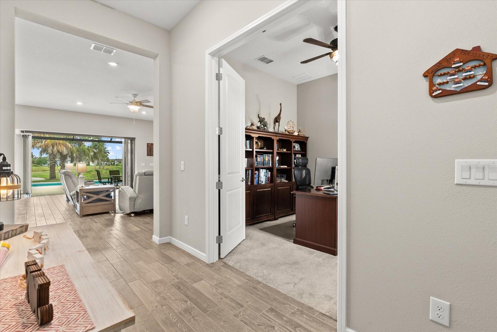 8510 COASTAL PALMS GLN — photo 5