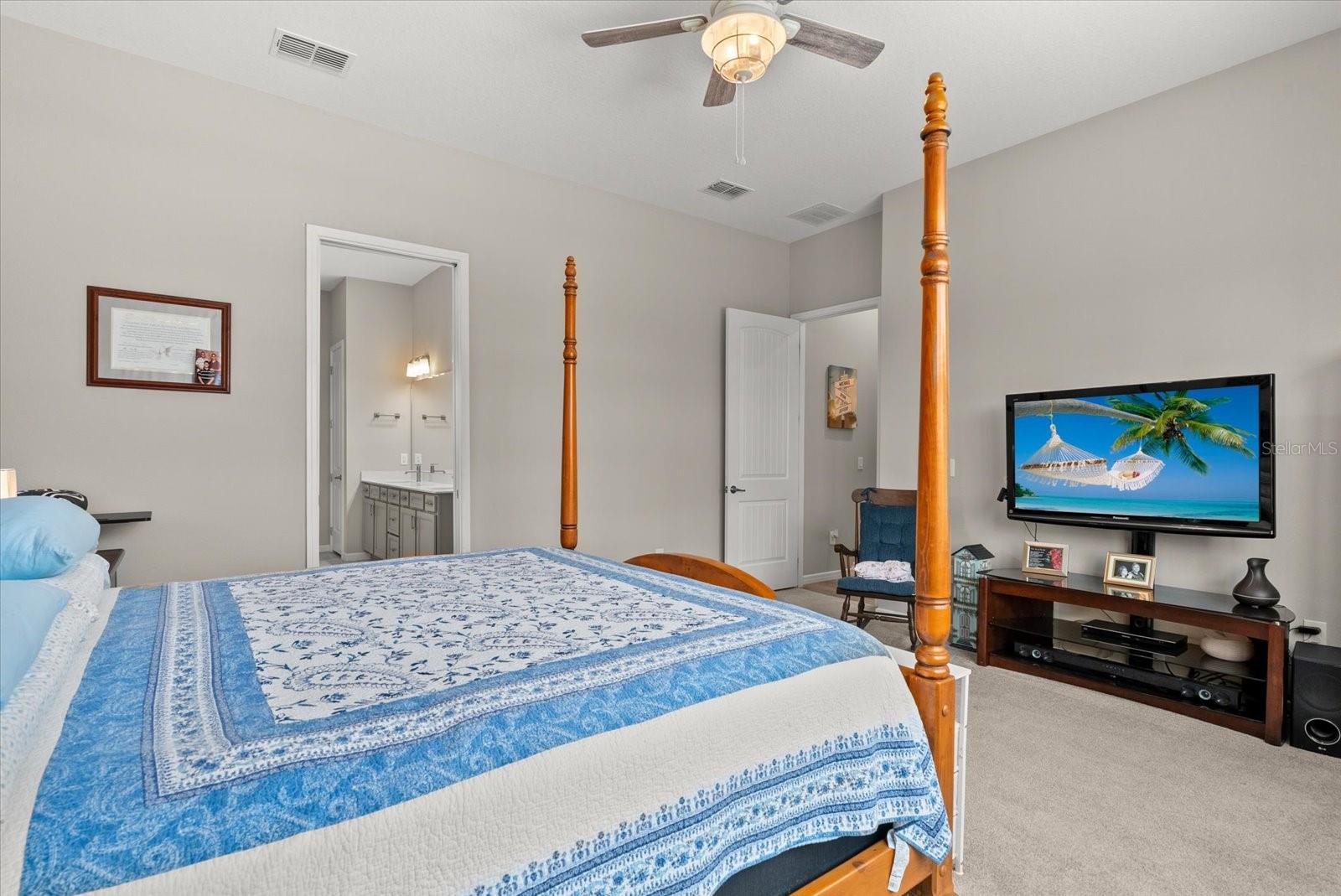 8510 COASTAL PALMS GLN — photo 28