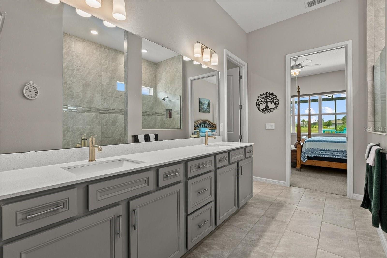 8510 COASTAL PALMS GLN — photo 30
