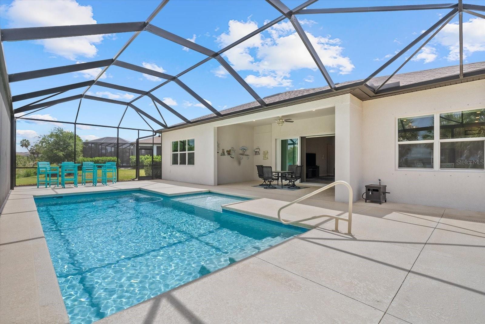 8510 COASTAL PALMS GLN — photo 38