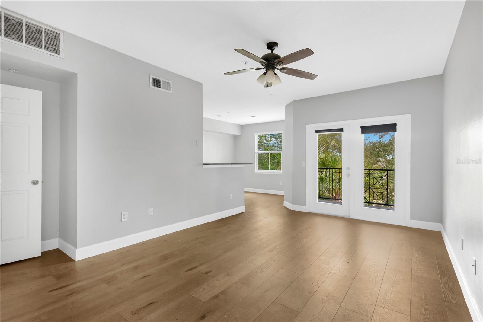 2010 E PALM AVE #15306 — photo 3