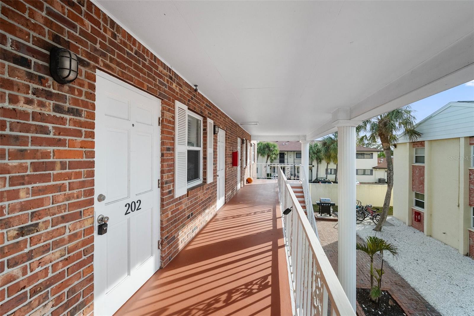 380 BASE AVE E #202 — photo 3