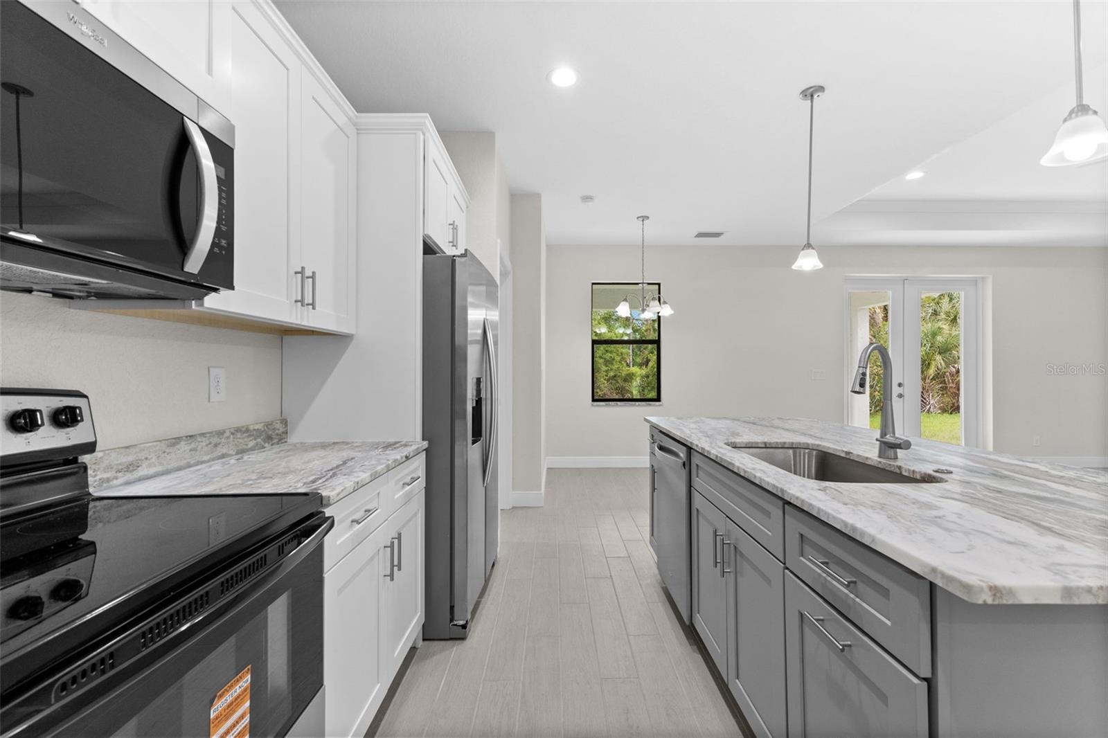 2523 WYOLA AVE — photo 12