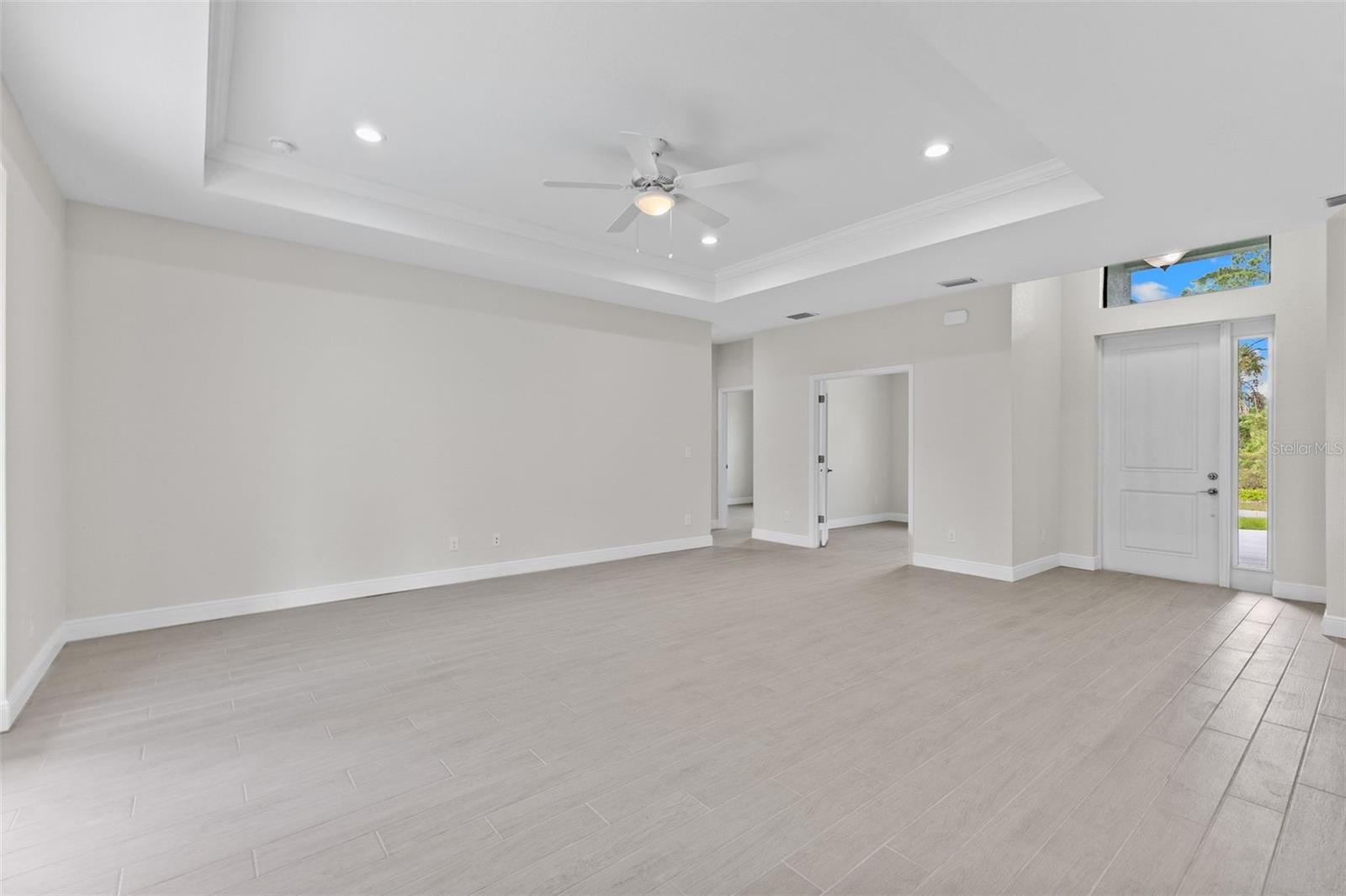 2523 WYOLA AVE — photo 5