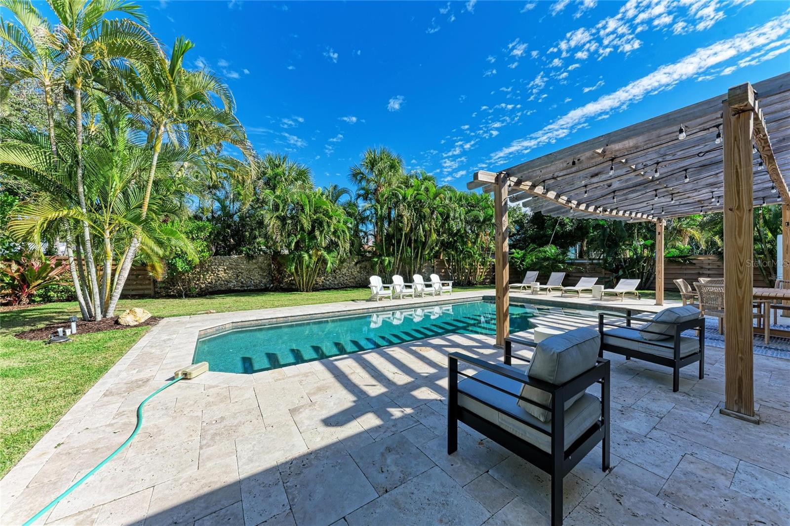 431 ISLAND CIR — photo 42