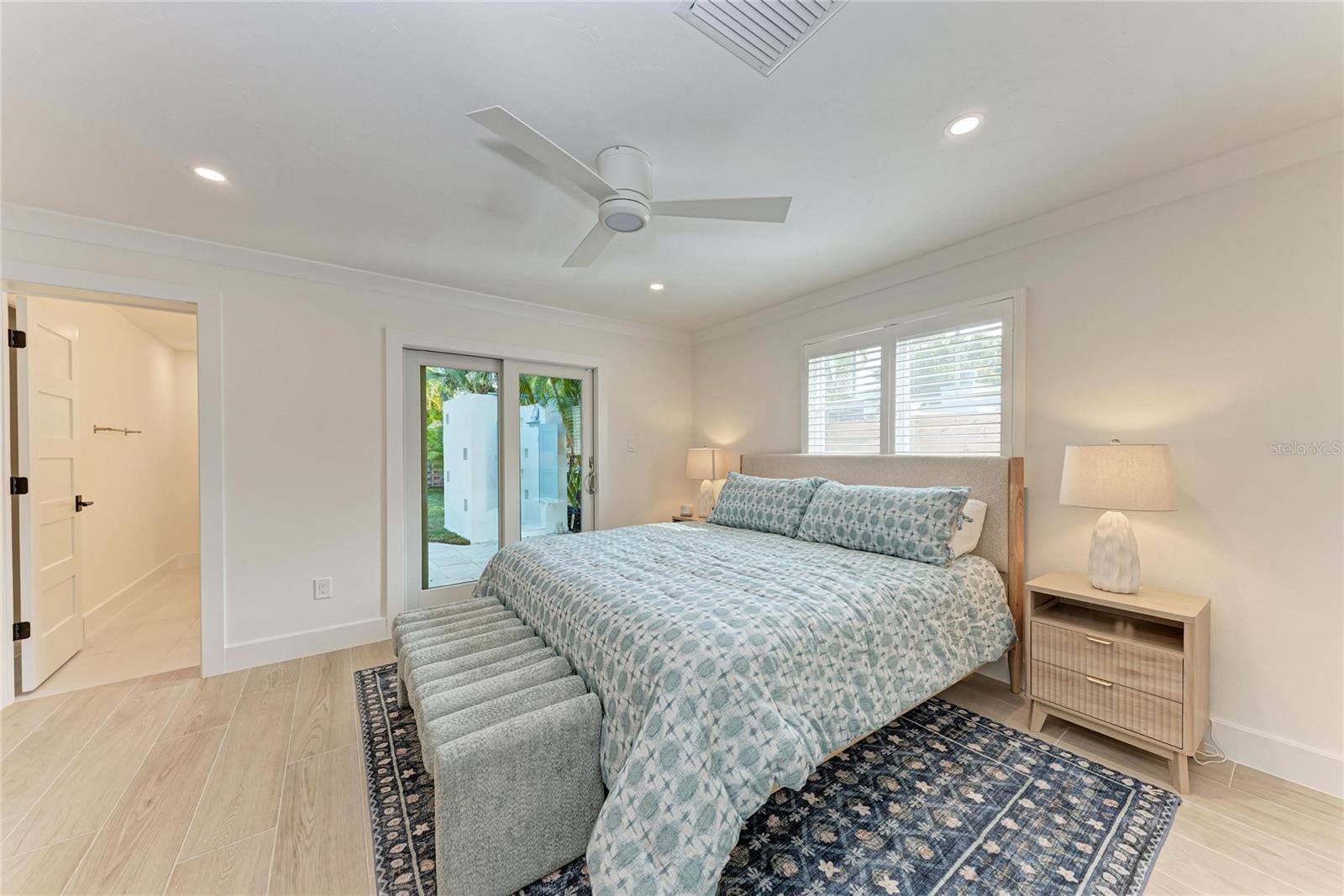 431 ISLAND CIR — photo 21