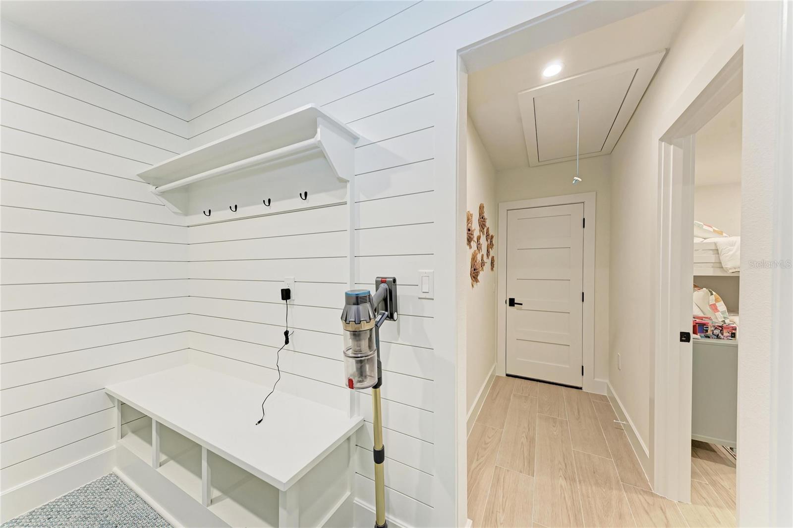 431 ISLAND CIR — photo 41