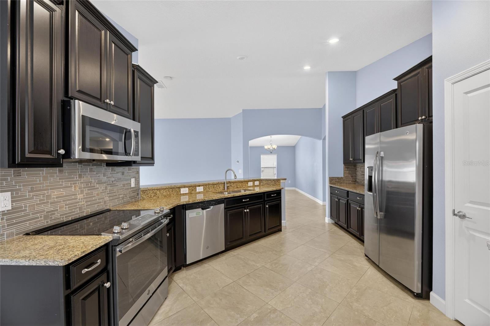 13168 GREEN VIOLET DR — photo 9