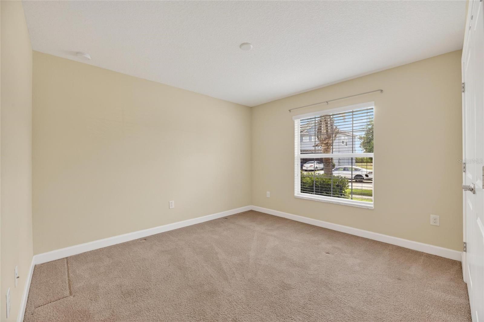 13168 GREEN VIOLET DR — photo 22