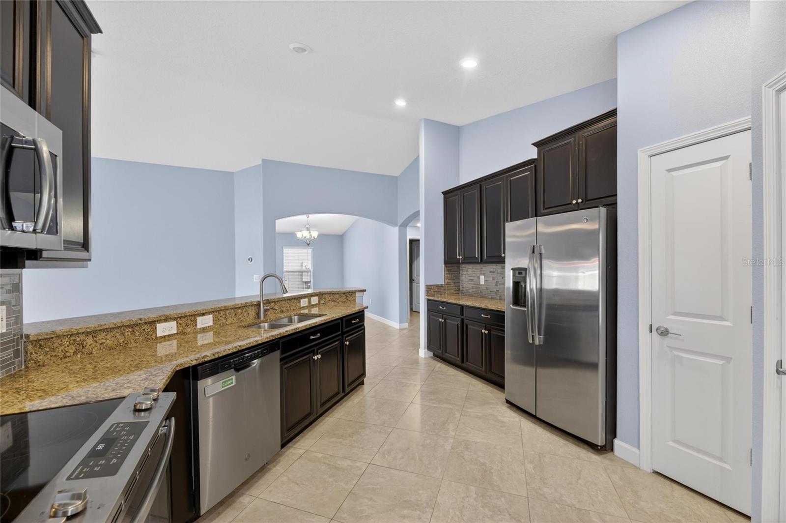 13168 GREEN VIOLET DR — photo 15