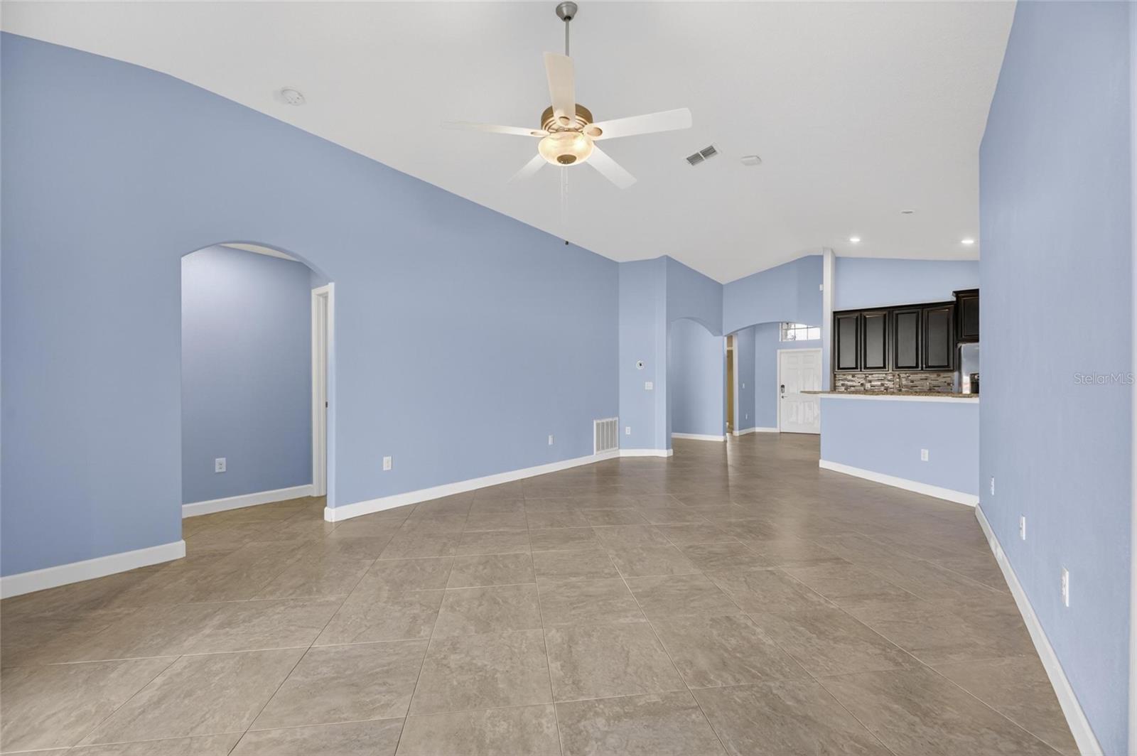 13168 GREEN VIOLET DR — photo 17