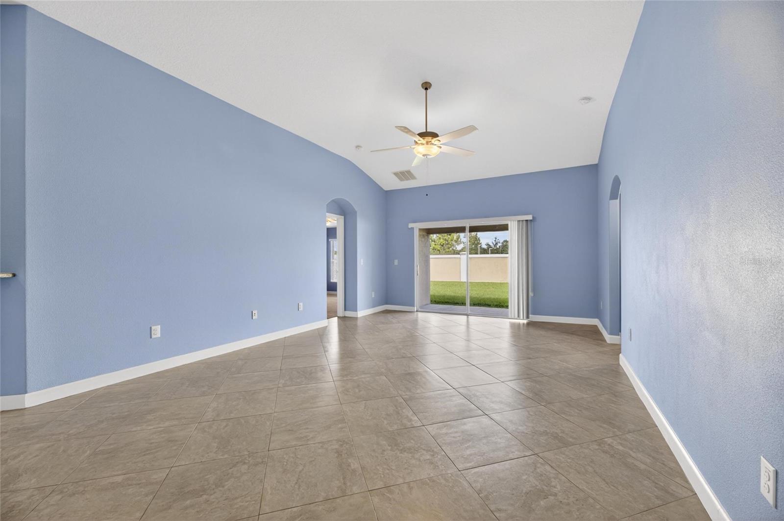 13168 GREEN VIOLET DR — photo 31