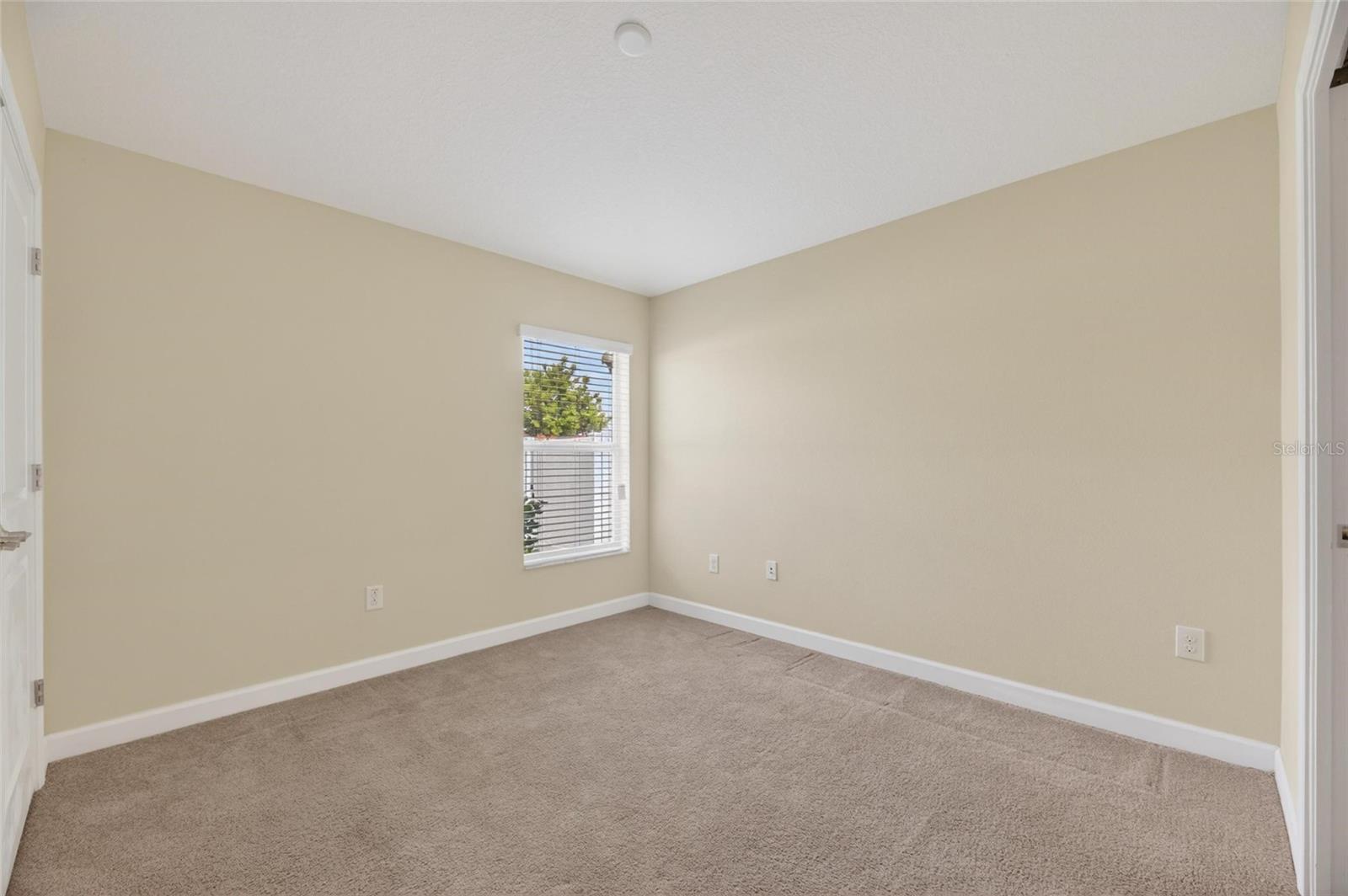 13168 GREEN VIOLET DR — photo 42
